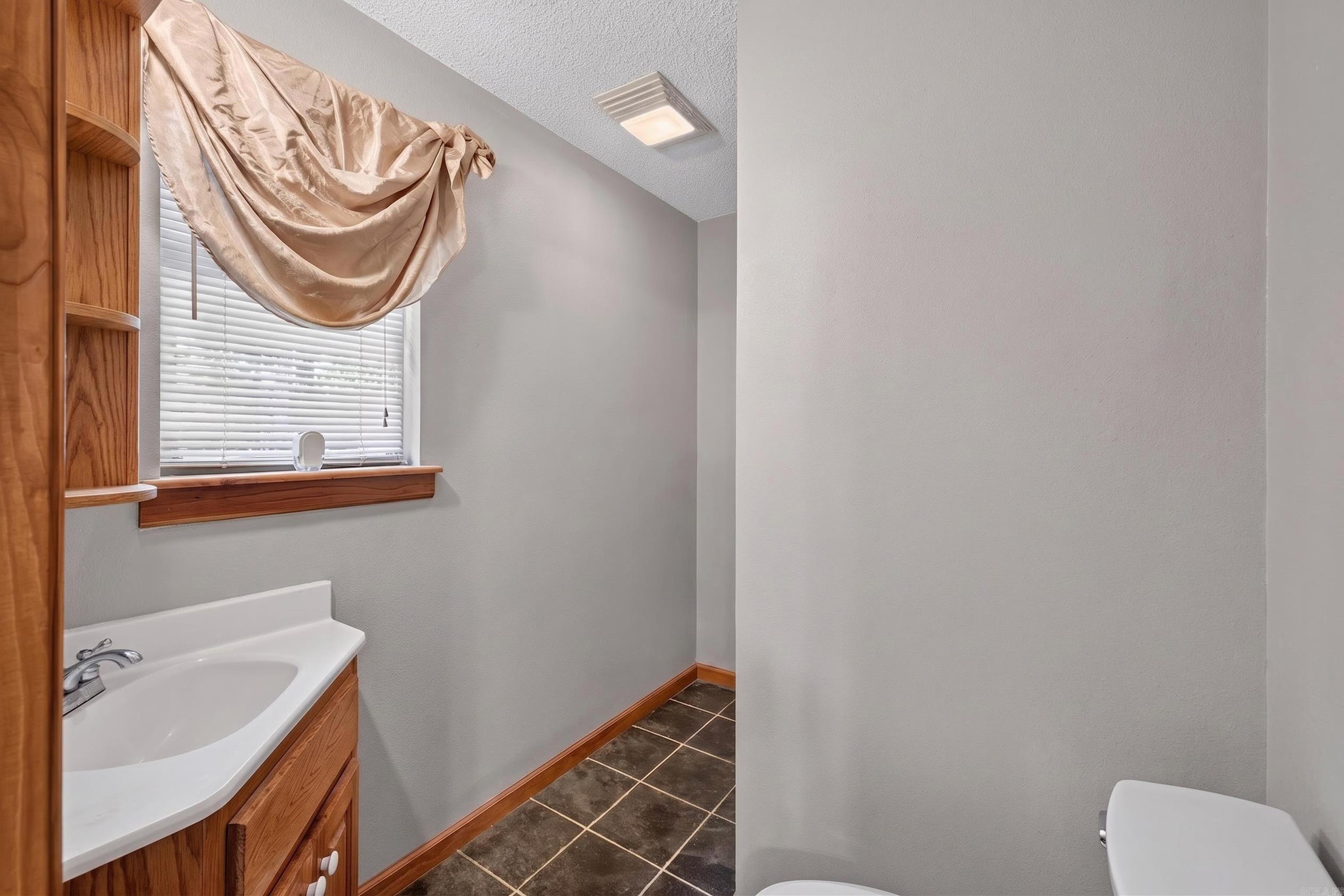 2736 Riverview  Malvern, AR