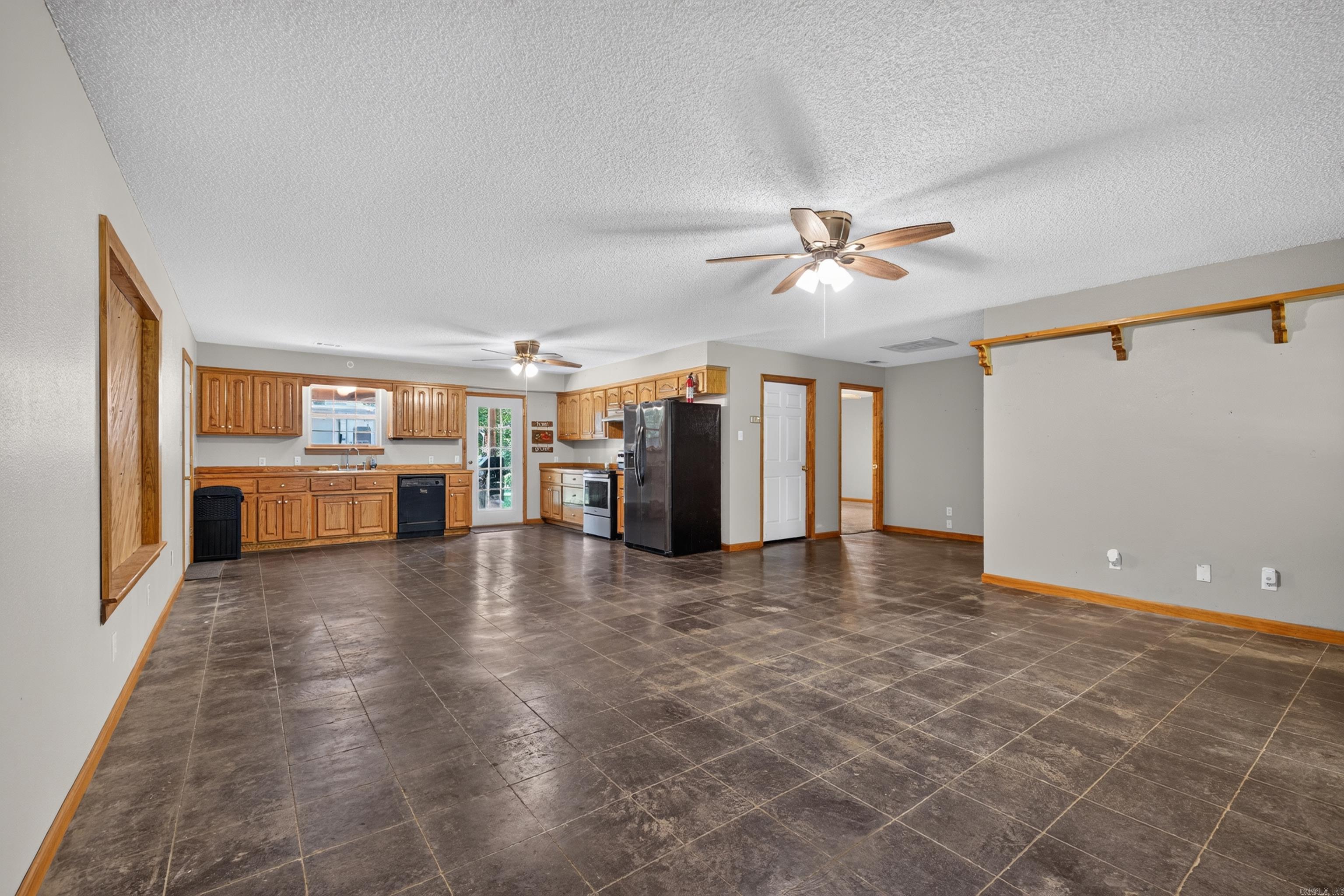 2736 Riverview  Malvern, AR