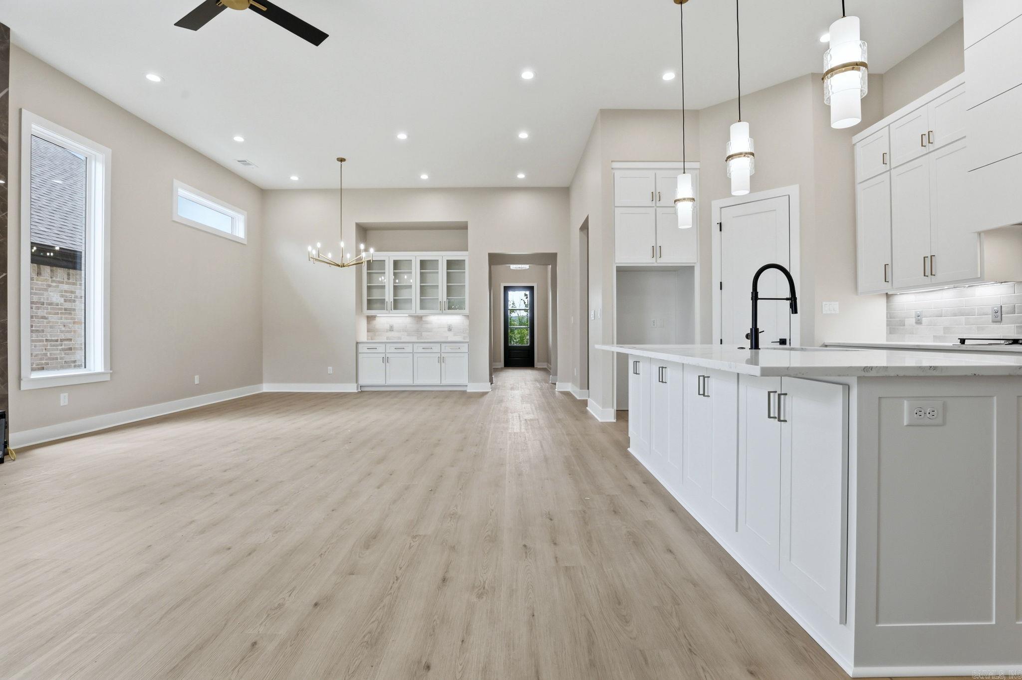 30 Mountain Brook Road Little Rock, AR 72223