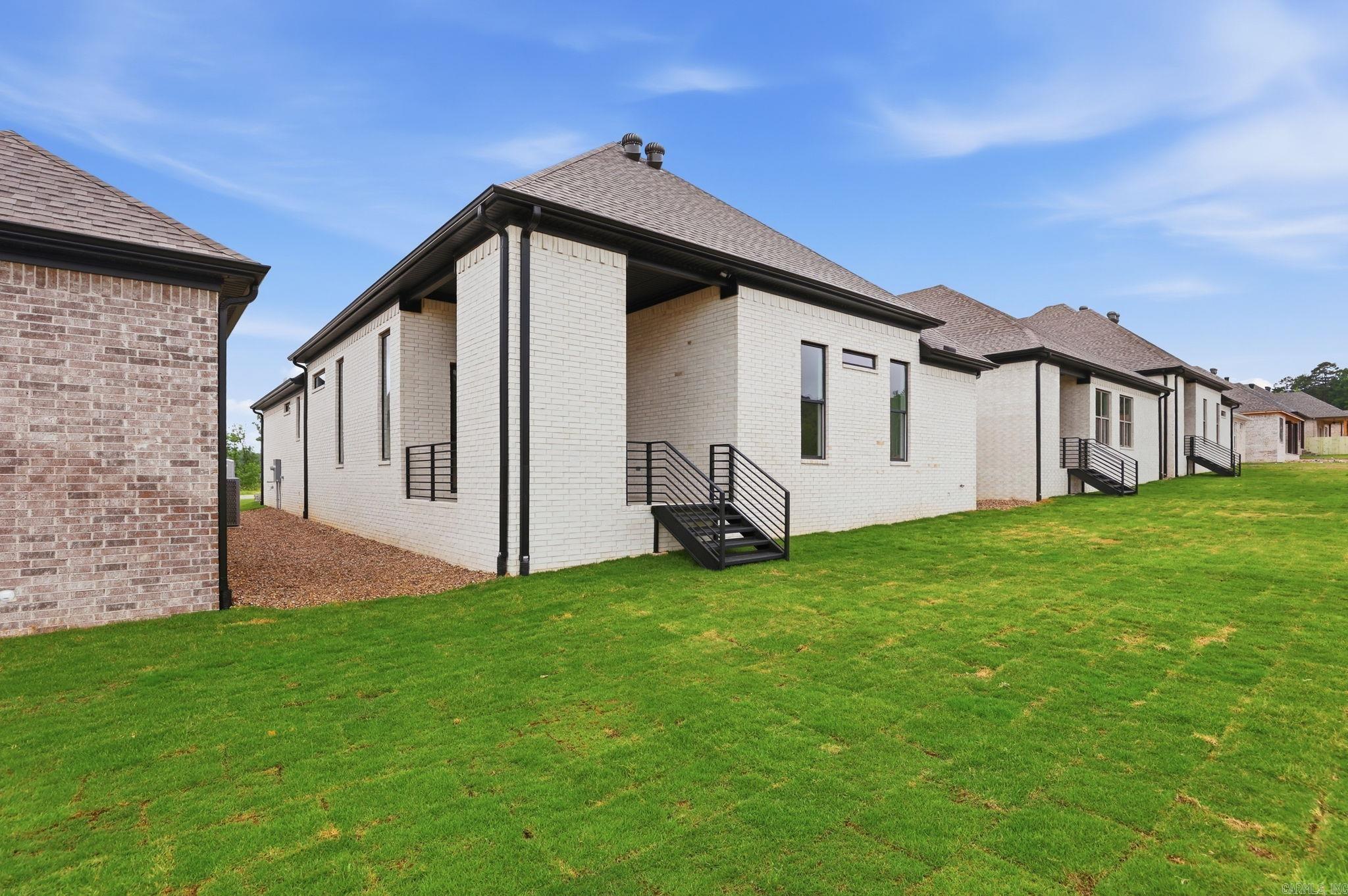 30 Mountain Brook Road Little Rock, AR 72223