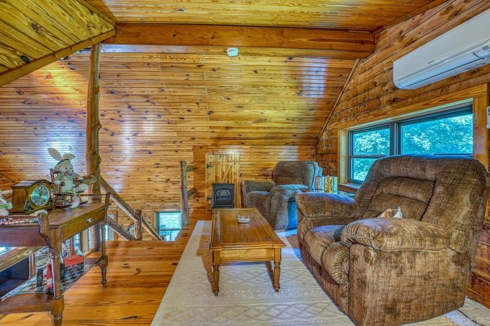 2061 Mcknight Road  Guion, AR