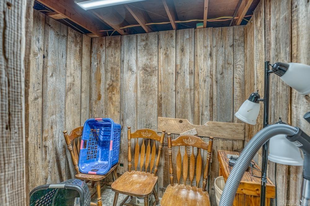 2061 Mcknight Road  Guion, AR