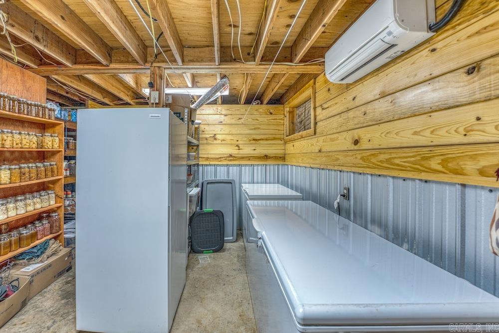 2061 Mcknight Road  Guion, AR