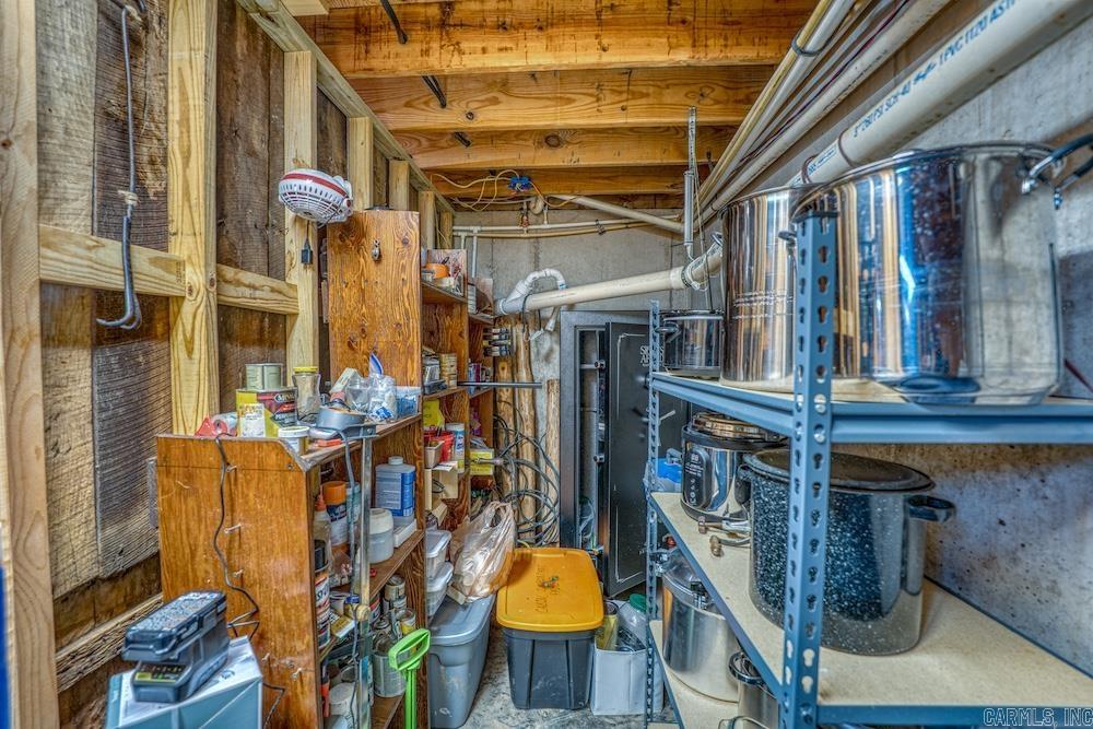 2061 Mcknight Road  Guion, AR