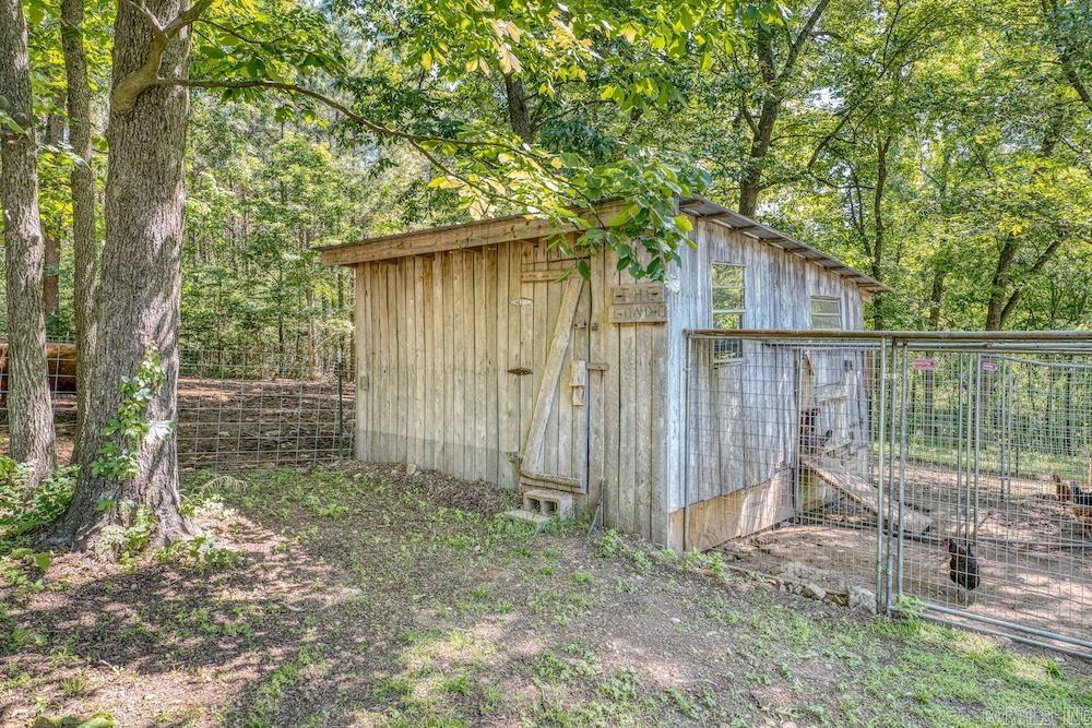 2061 Mcknight Road  Guion, AR