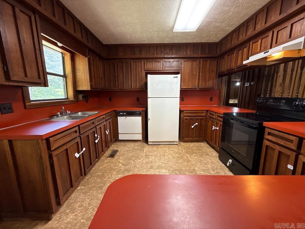 1177 Ash Trl  Melbourne, AR
