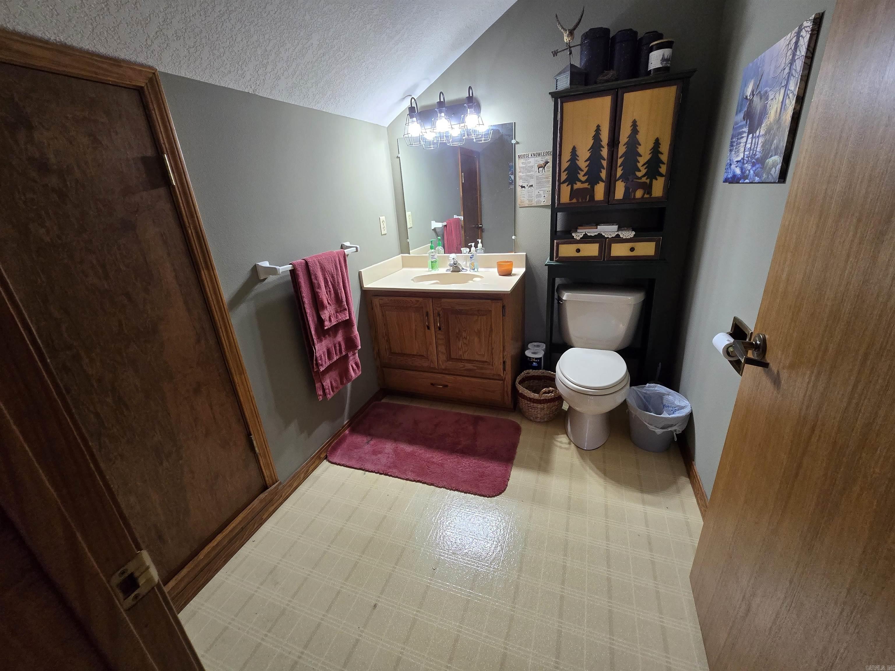 102 Eagle Ridge  Fairfield Bay, AR