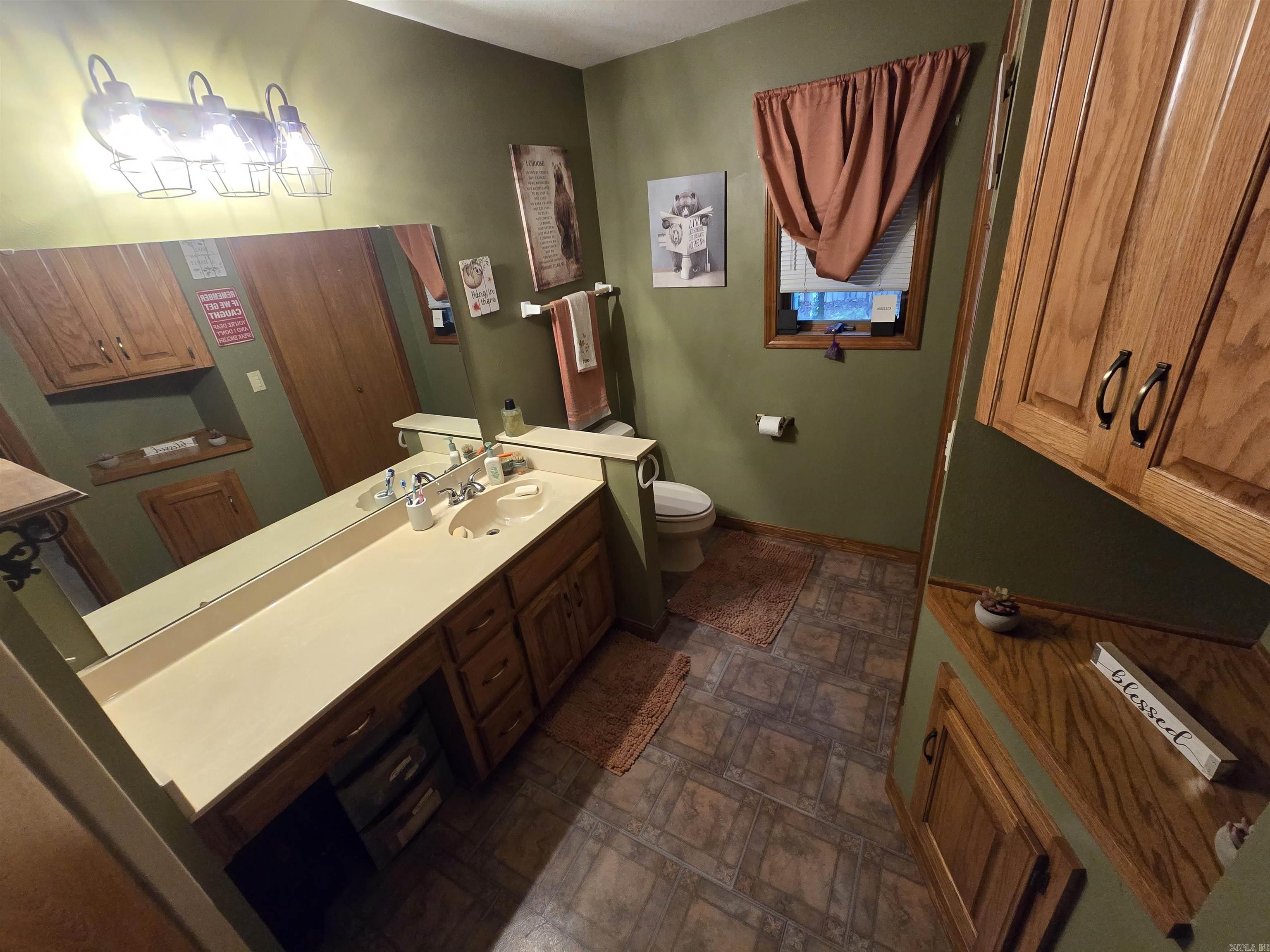 102 Eagle Ridge  Fairfield Bay, AR