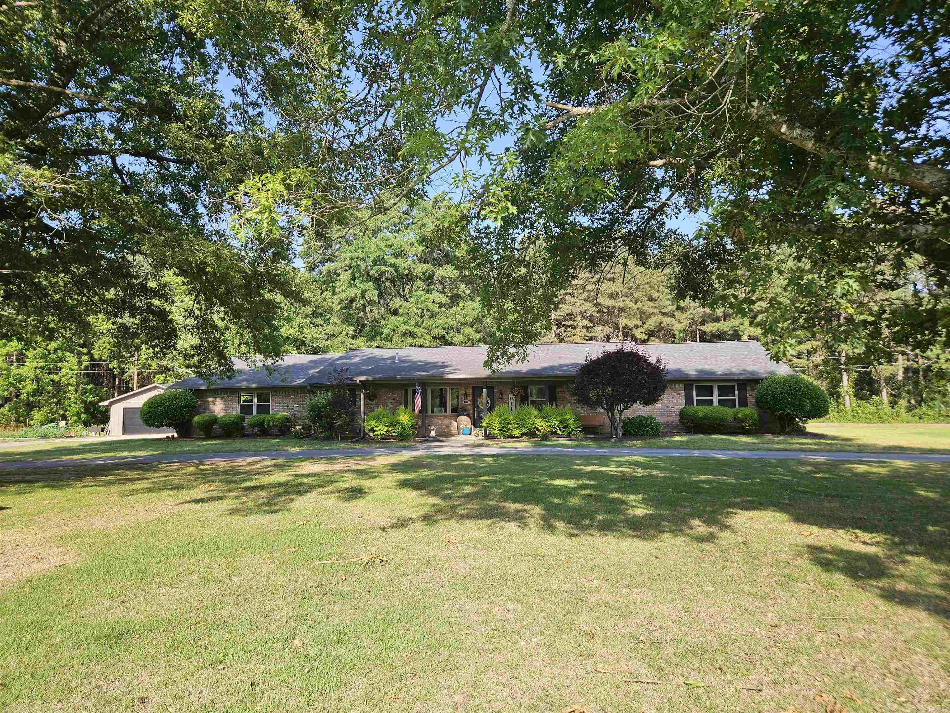 181 Young  Nashville, AR