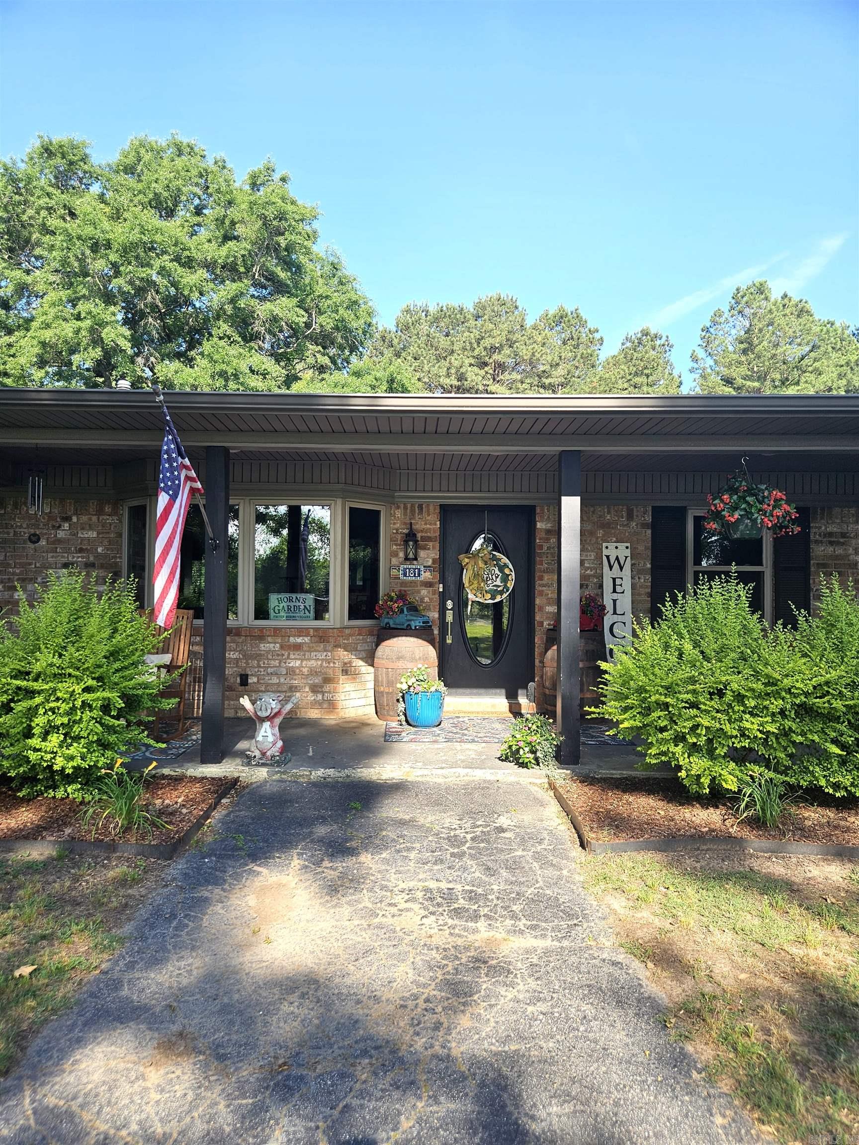 181 Young  Nashville, AR