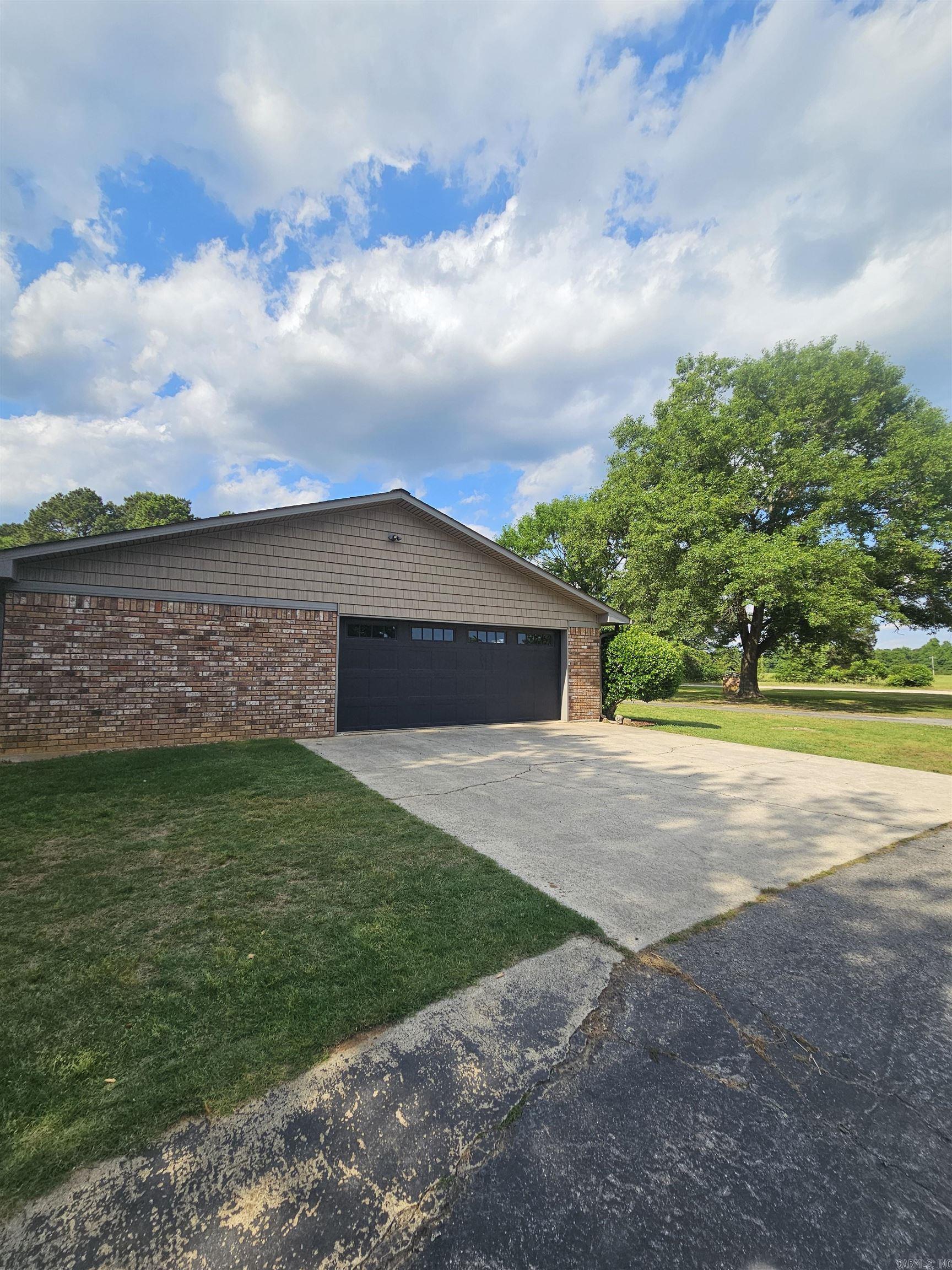181 Young  Nashville, AR