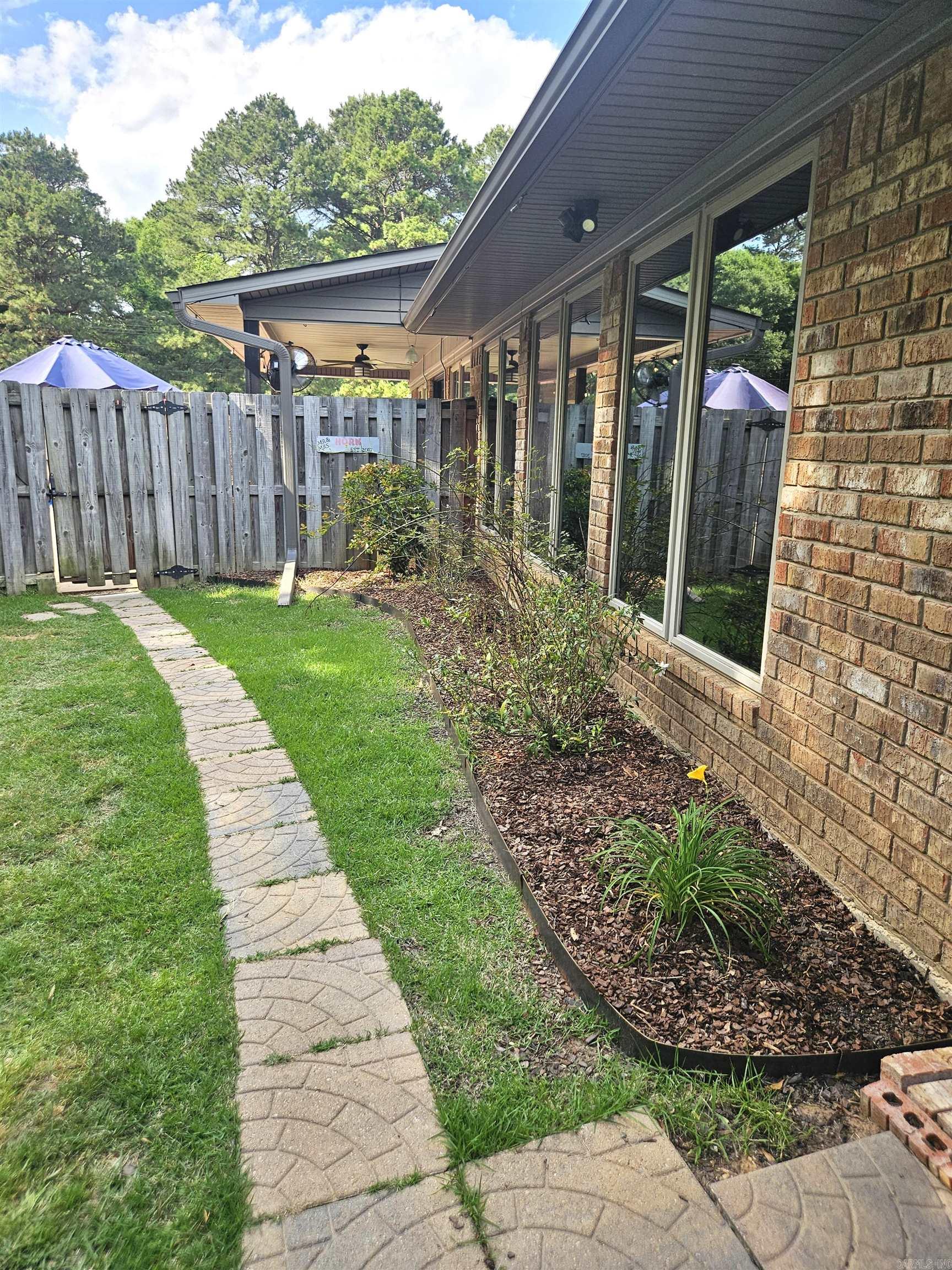 181 Young  Nashville, AR