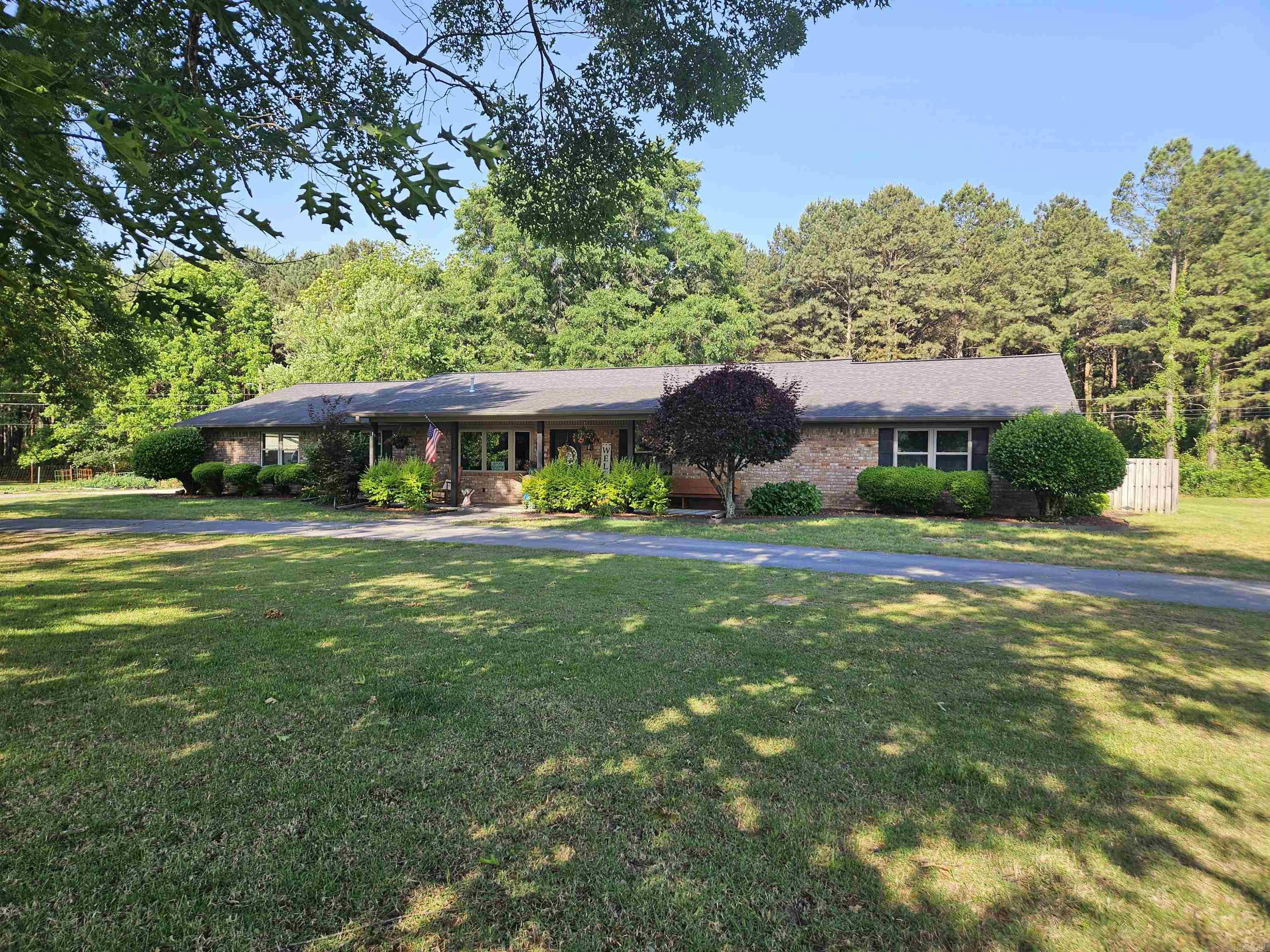 181 Young  Nashville, AR