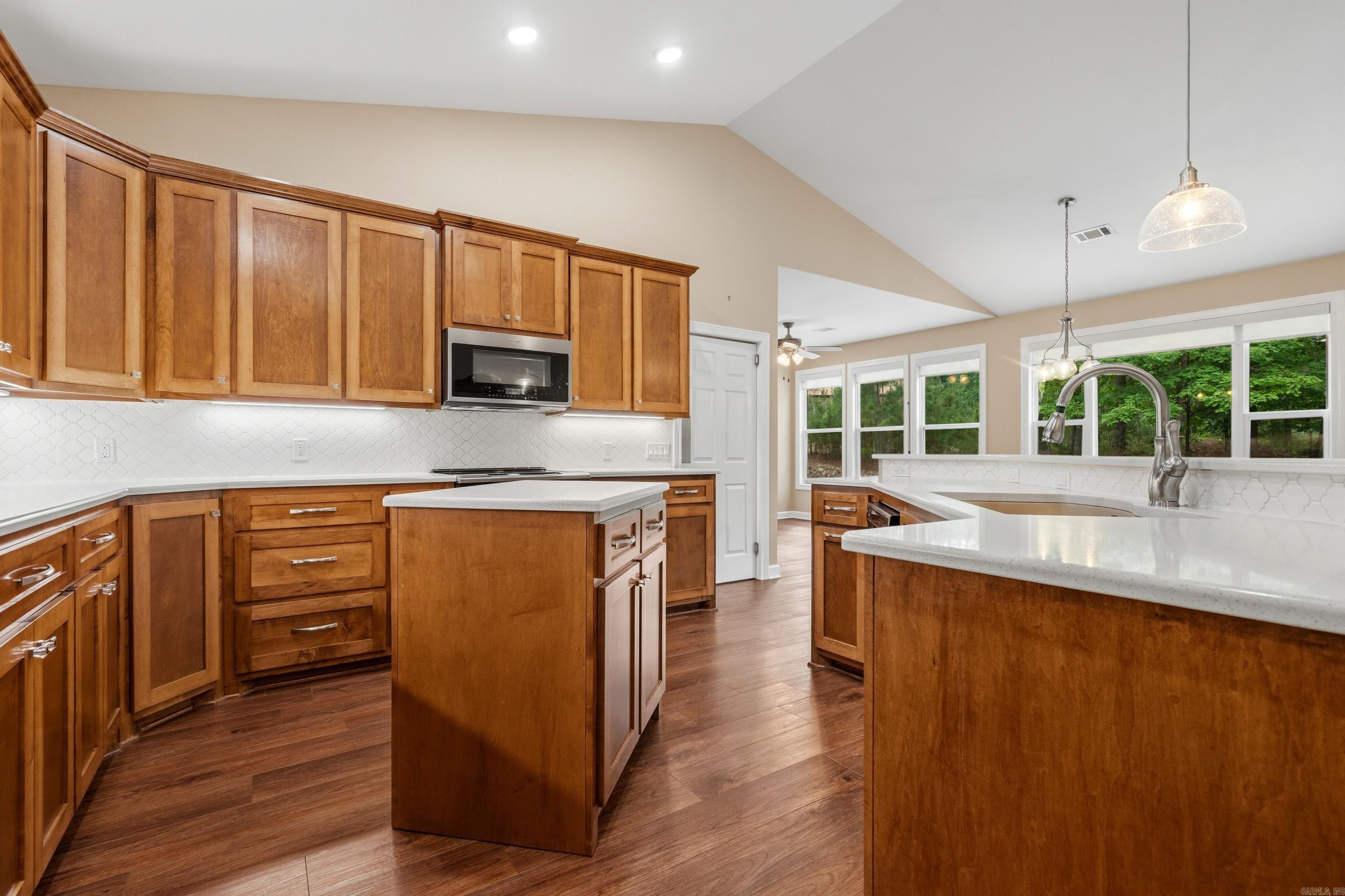 30 Jardin  Hot Springs Village, AR