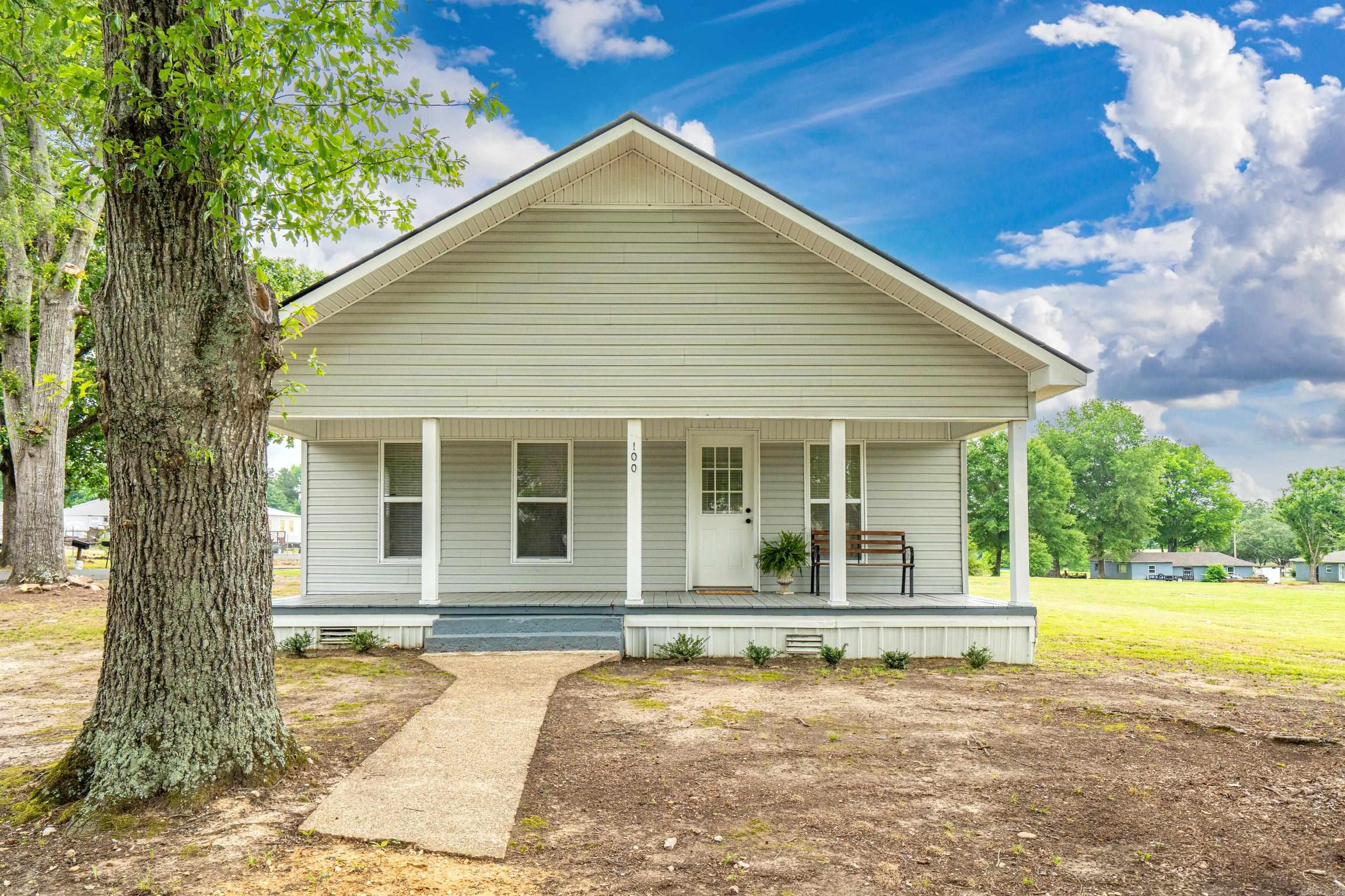 100 Caney  Friendship, AR