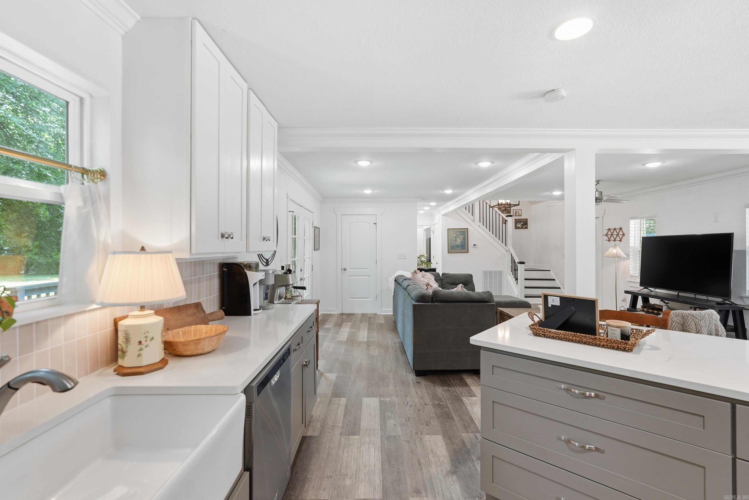 13 Douglas  Greenbrier, AR