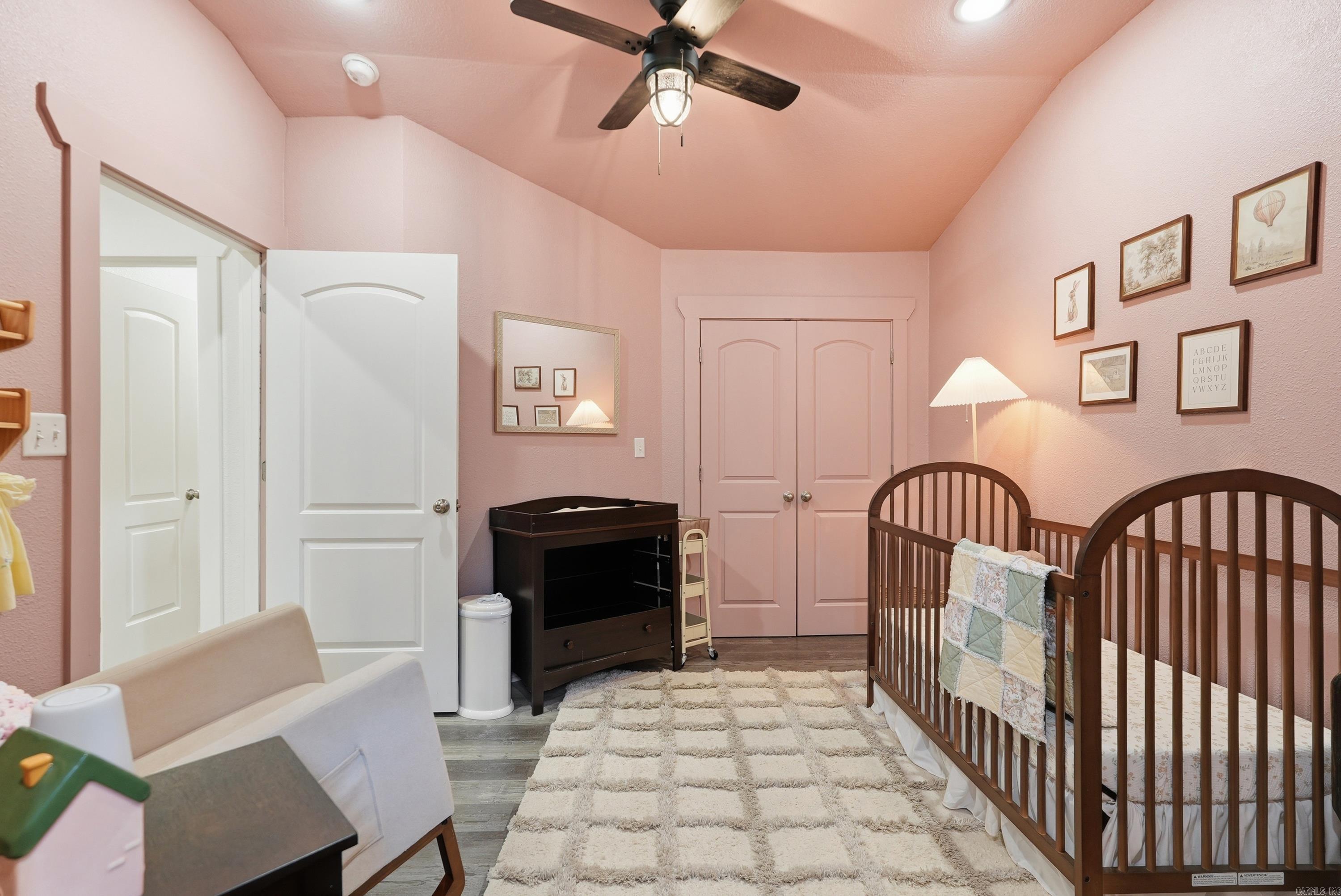 13 Douglas  Greenbrier, AR