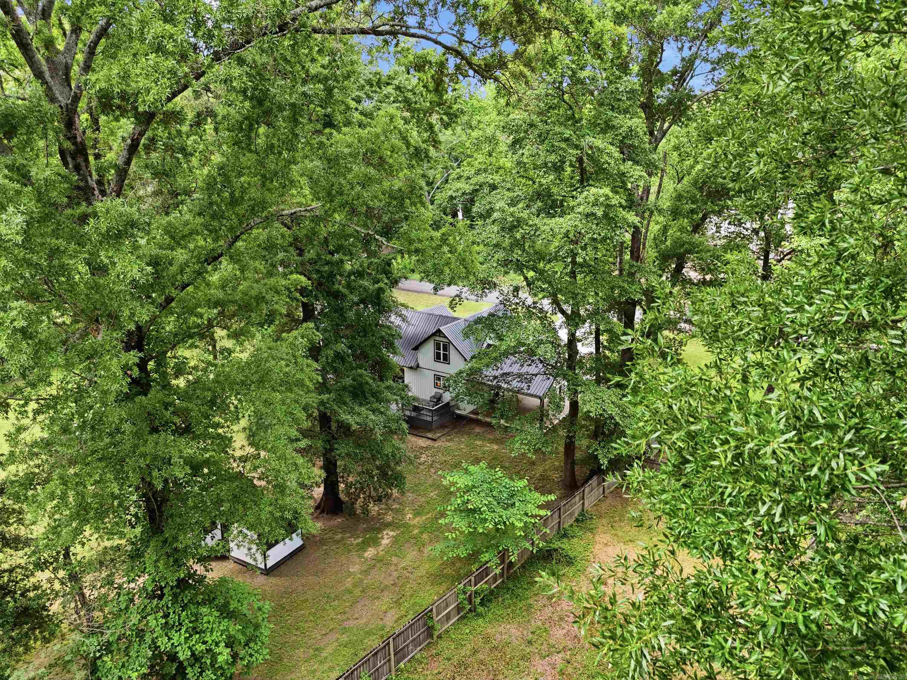 13 Douglas  Greenbrier, AR