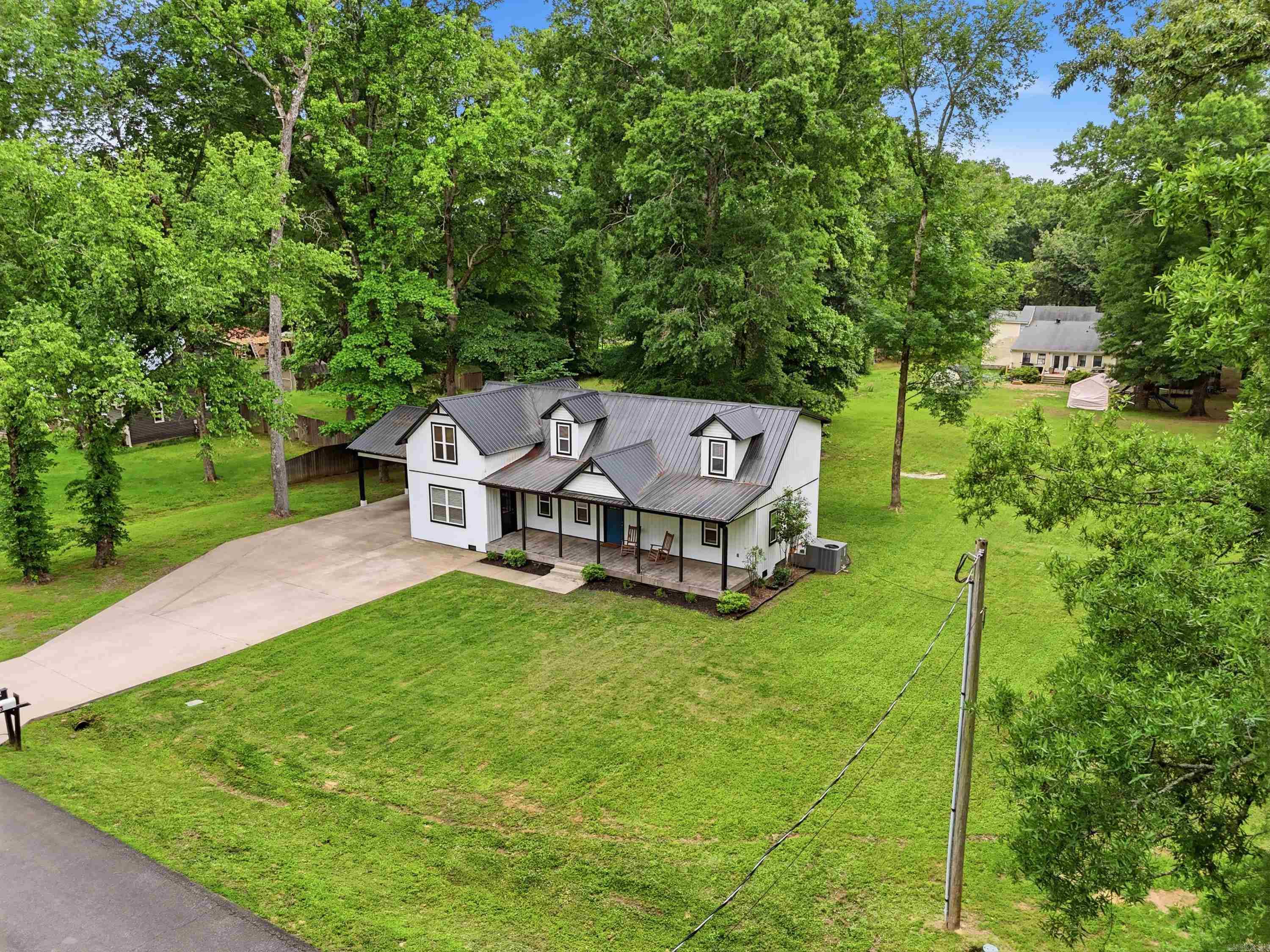 13 Douglas  Greenbrier, AR