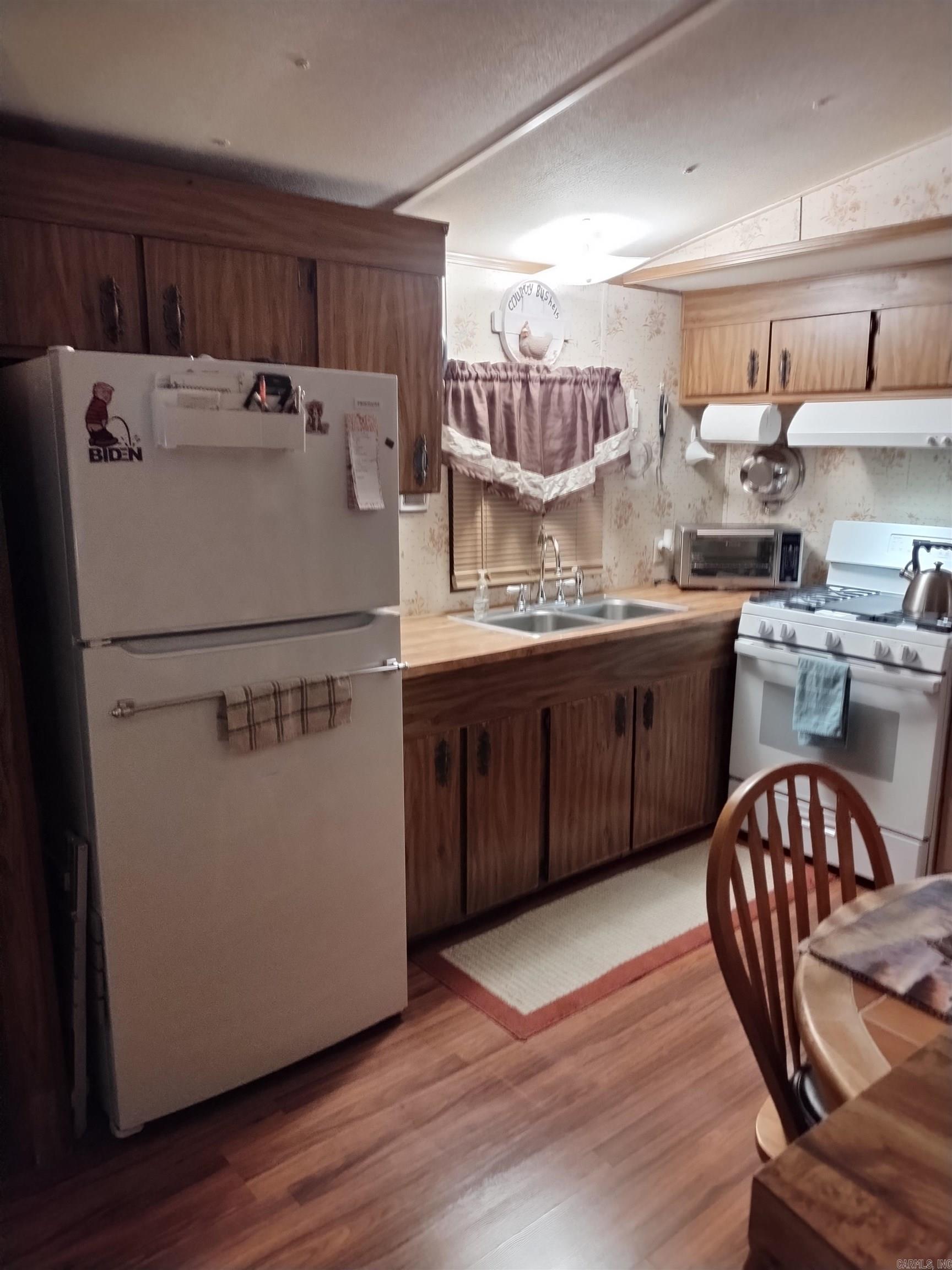 305 S 6th  Flippin, AR