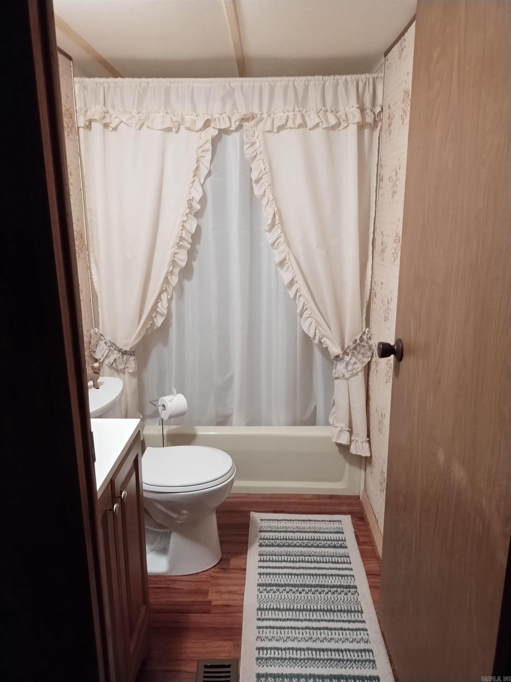 305 S 6th  Flippin, AR