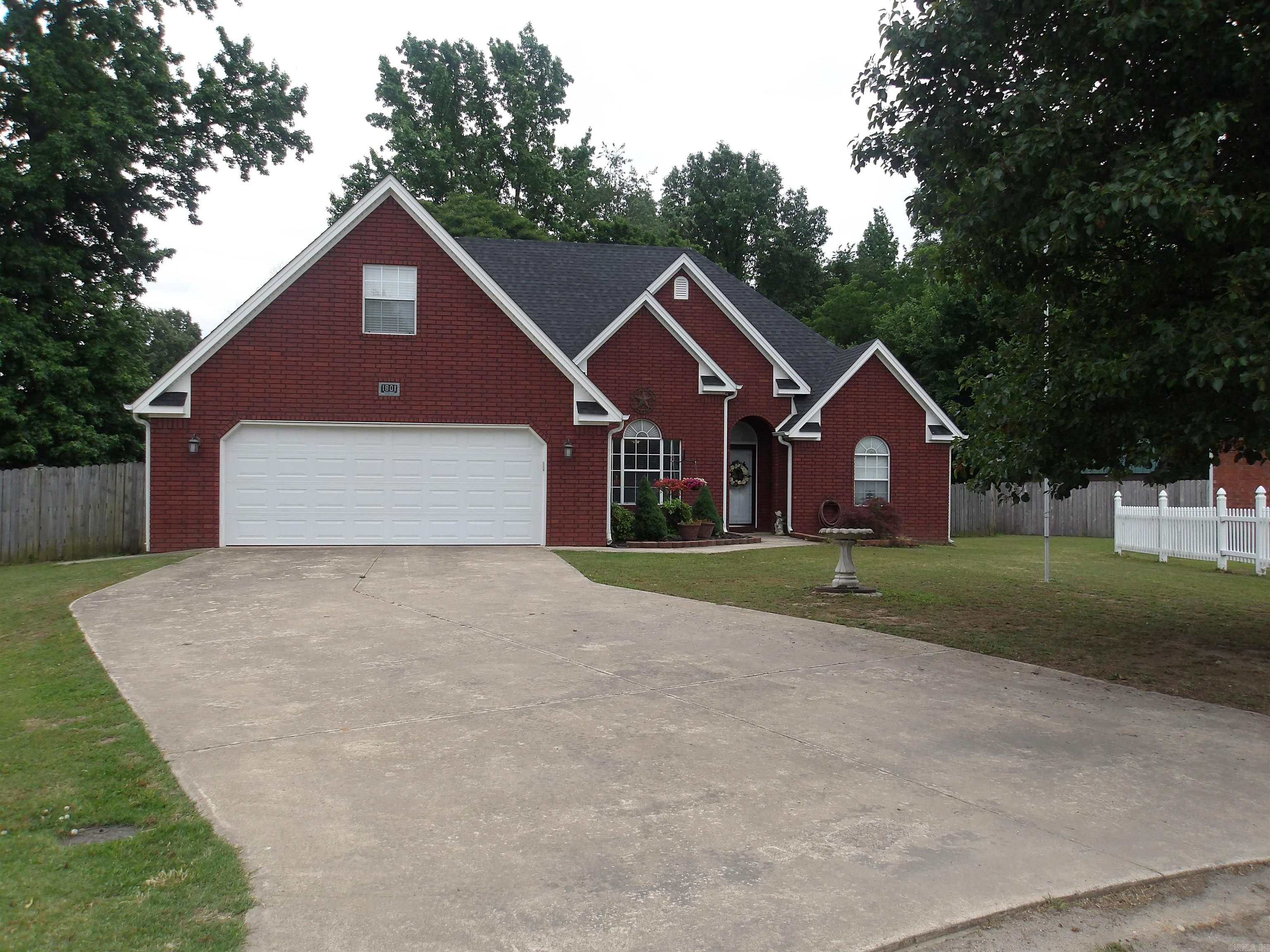 1801 Cloverdale  Paragould, AR