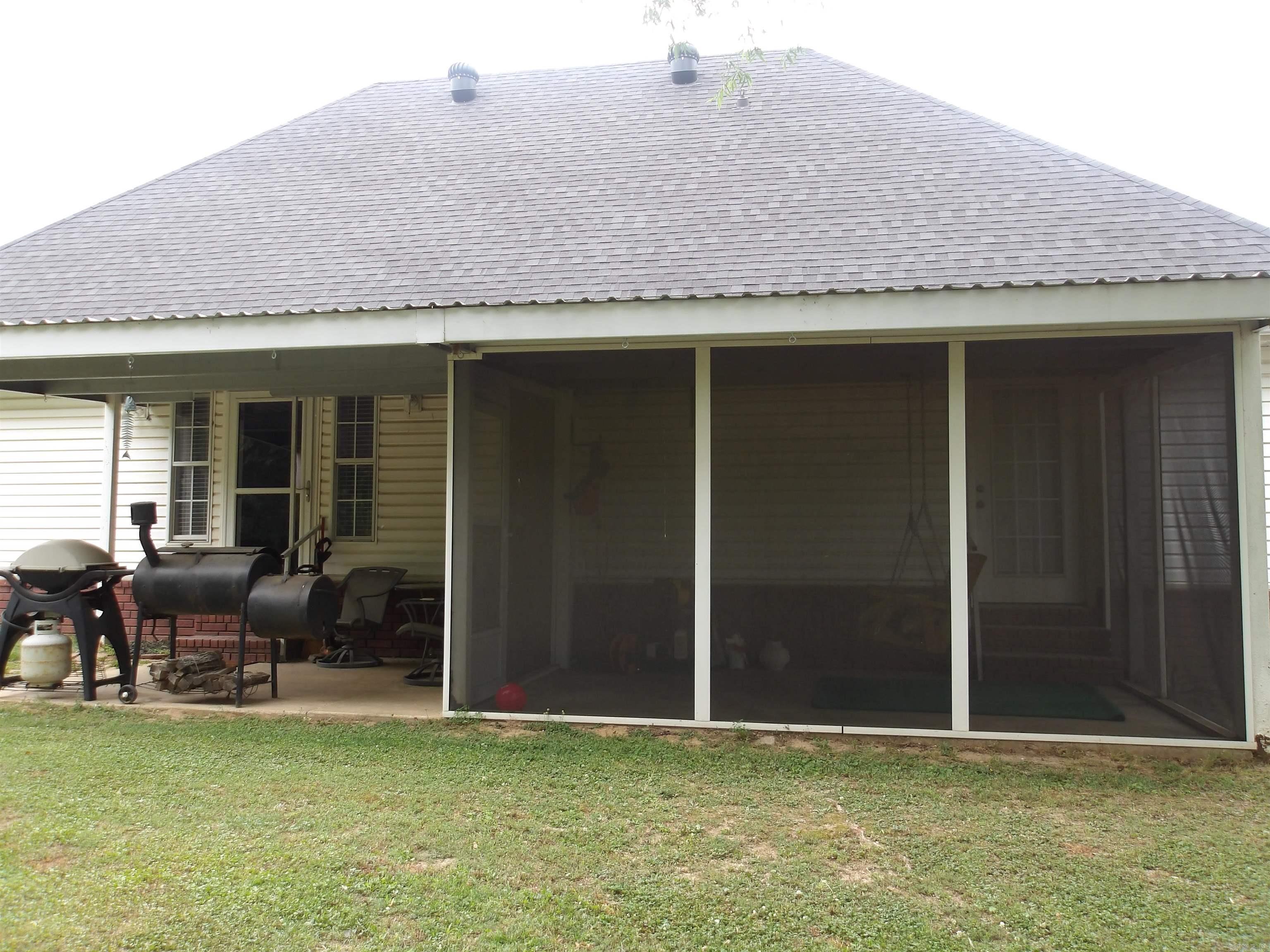 1801 Cloverdale  Paragould, AR