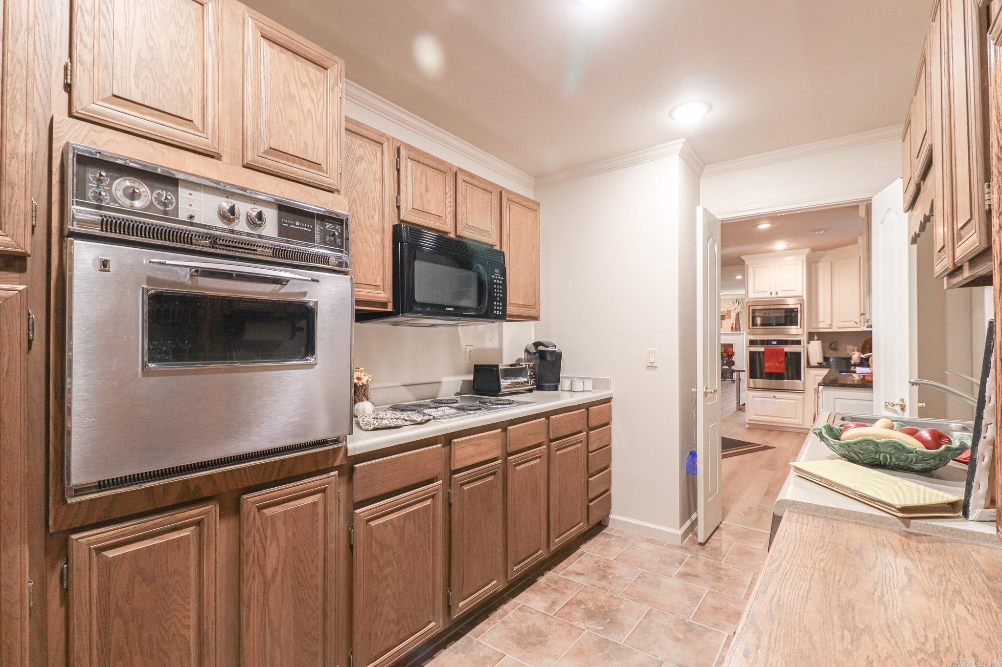2100 Paula  Jonesboro, AR
