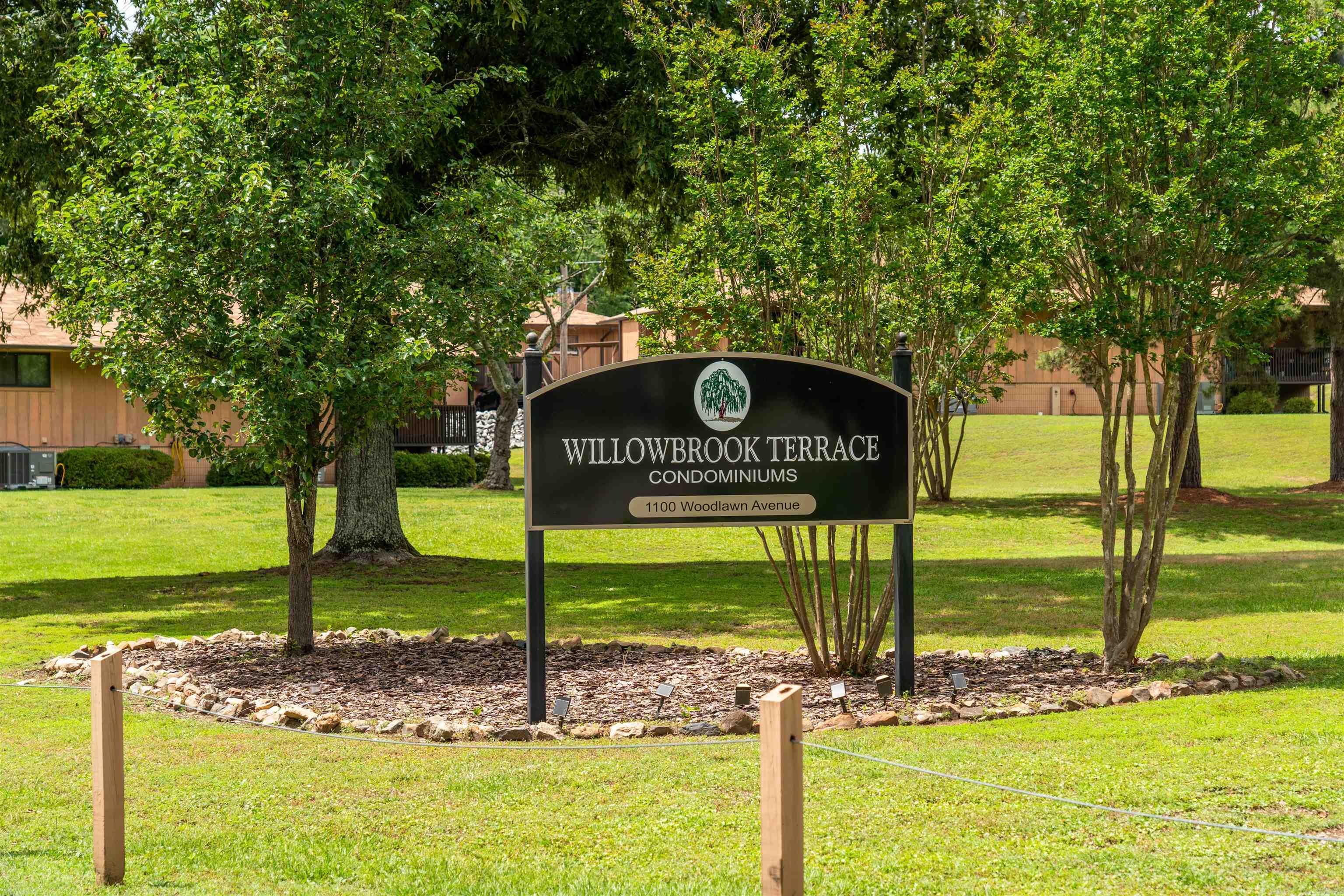 1100 Woodlawn  Hot Springs, AR