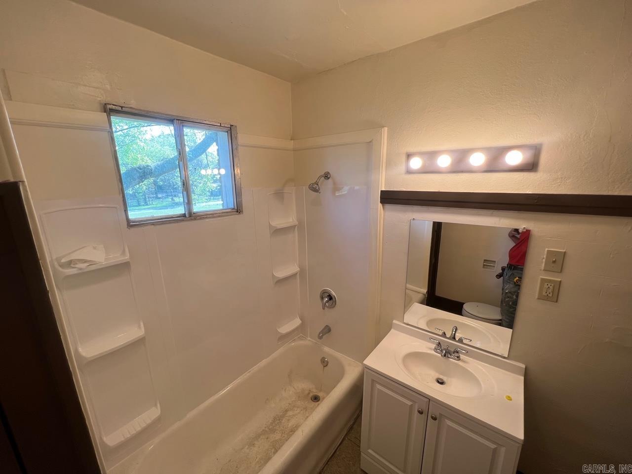 1322 Hanger  Little Rock, AR