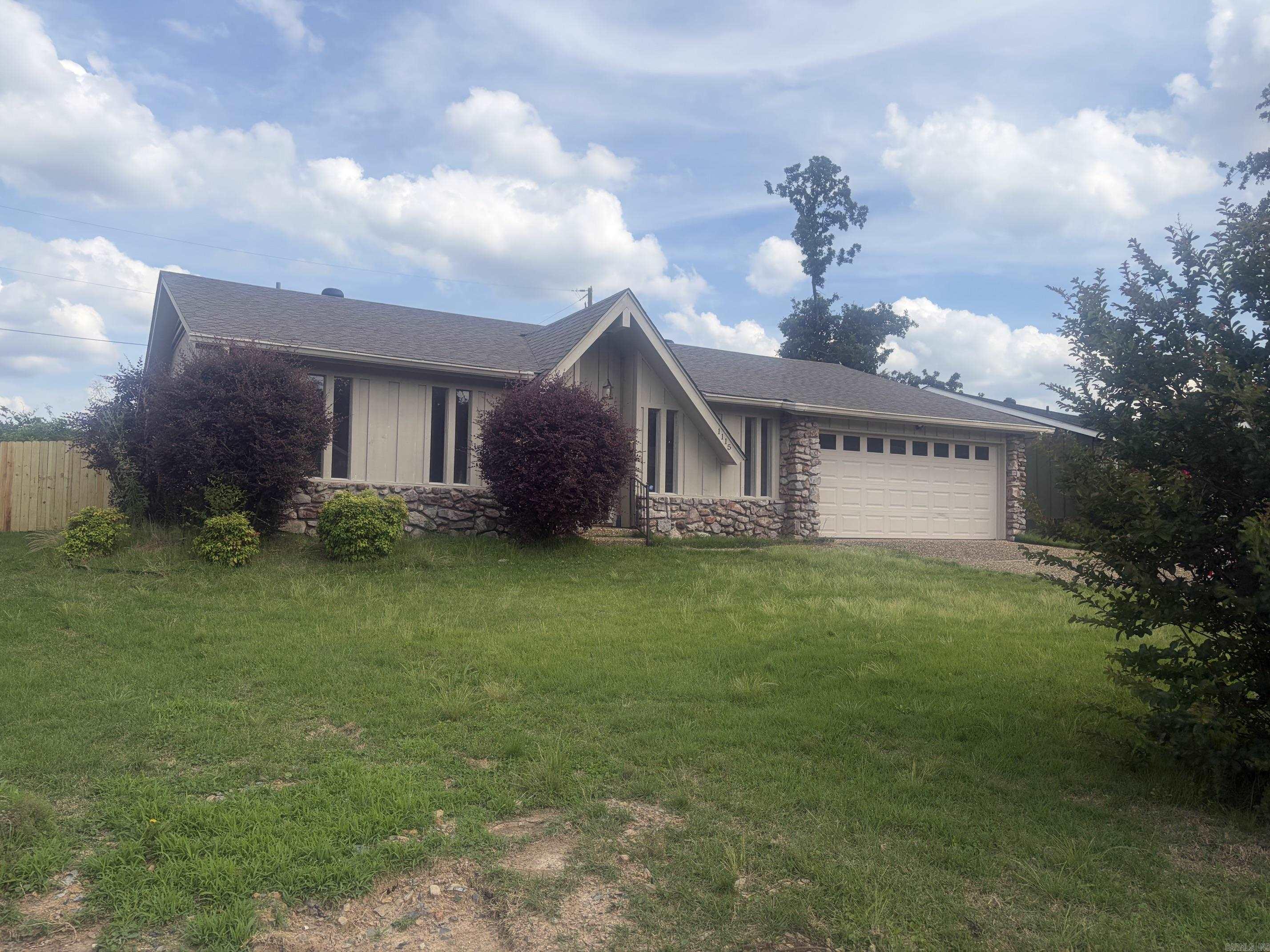 1115 Briar Creek