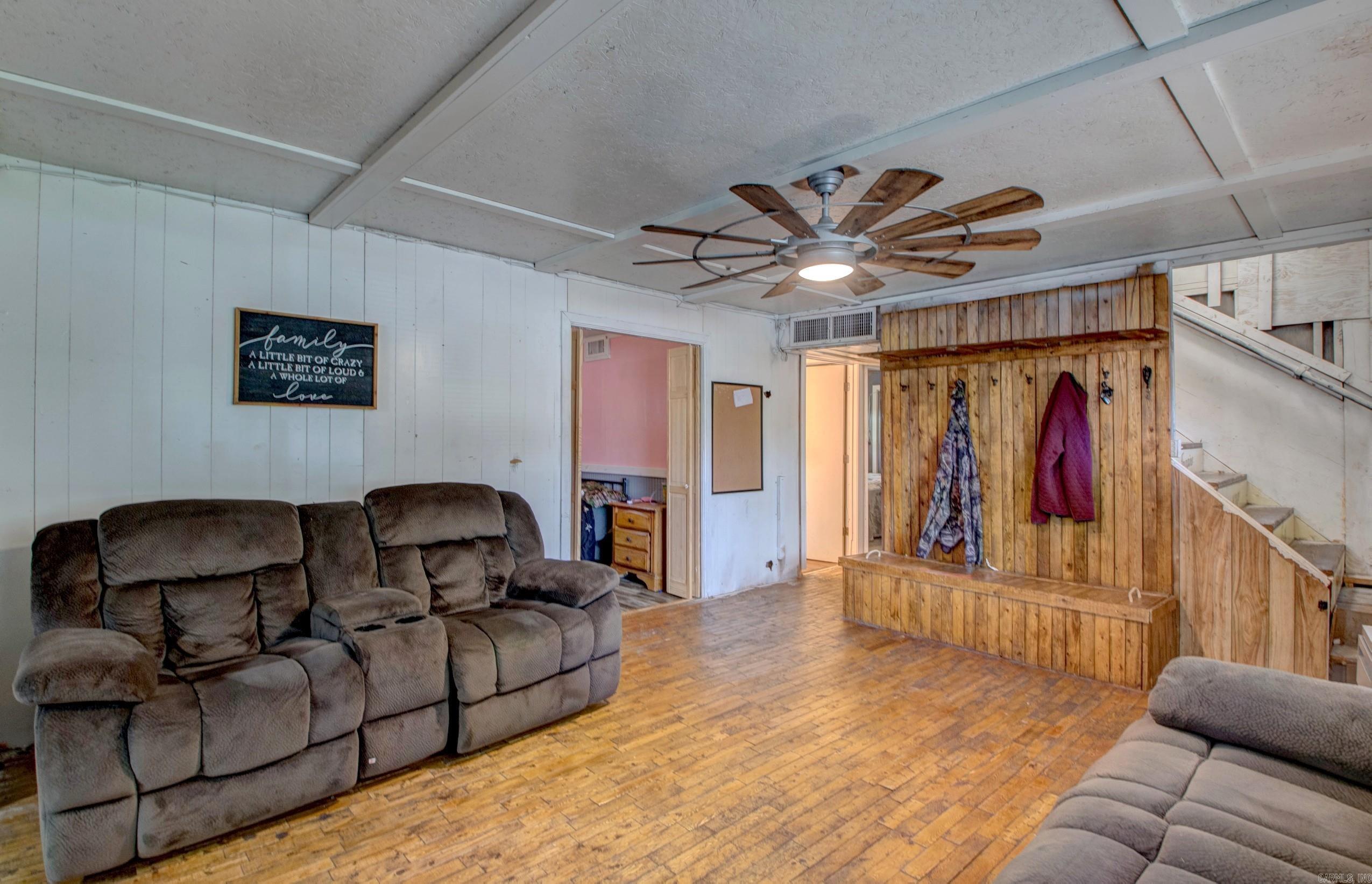 6900 Cherokee Ln  White Hall, AR