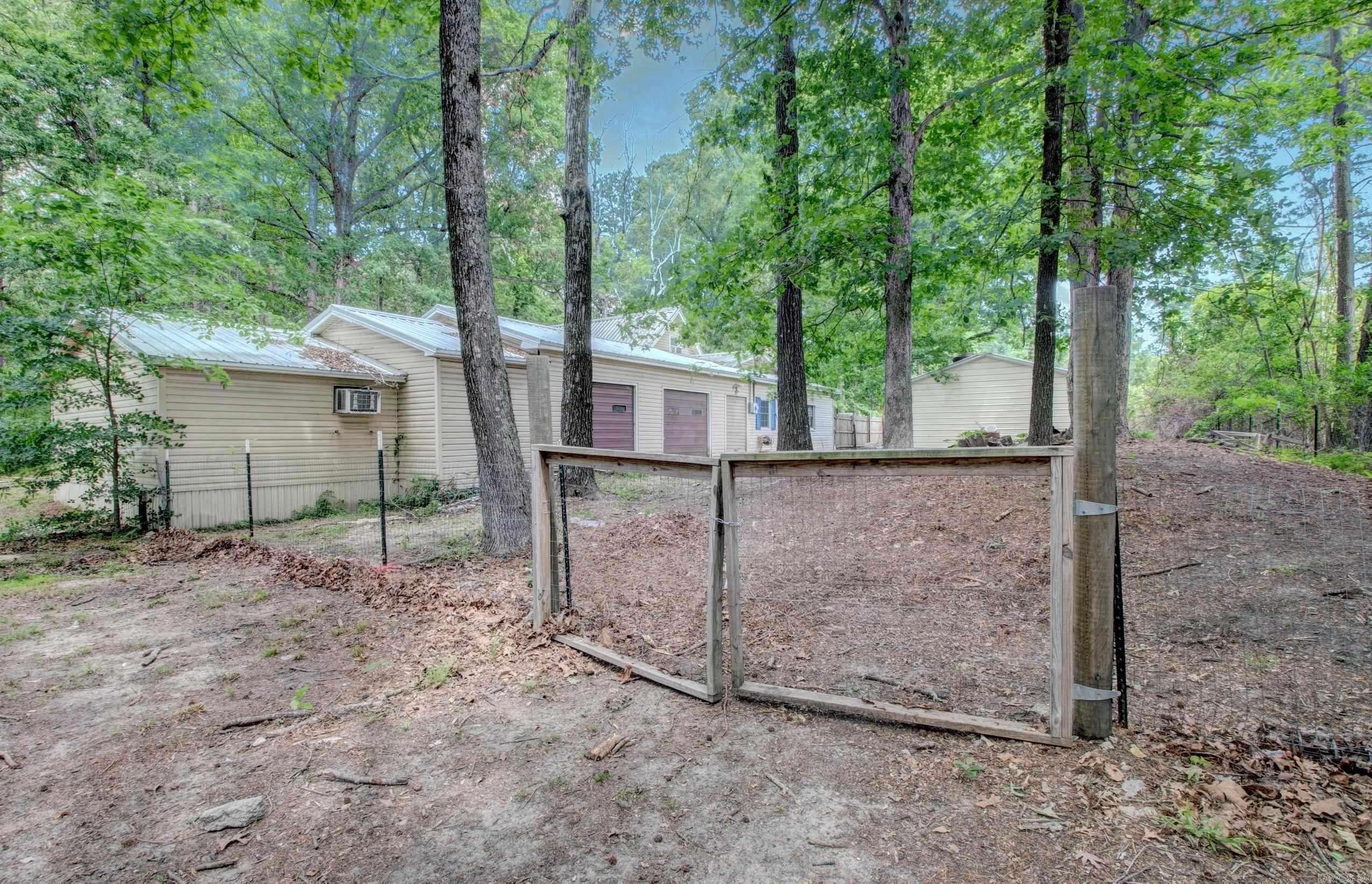 6900 Cherokee Ln  White Hall, AR