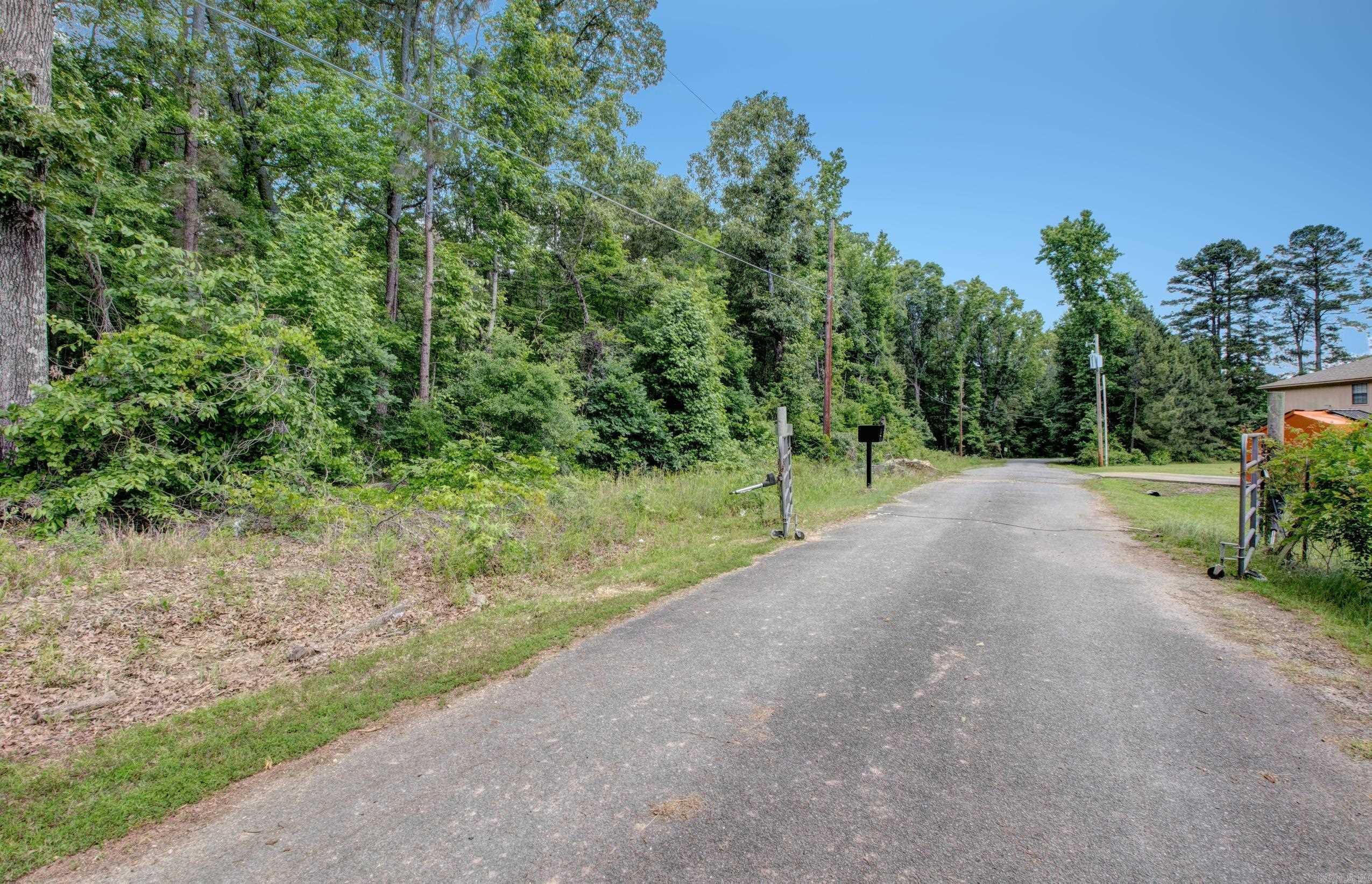6900 Cherokee Ln  White Hall, AR