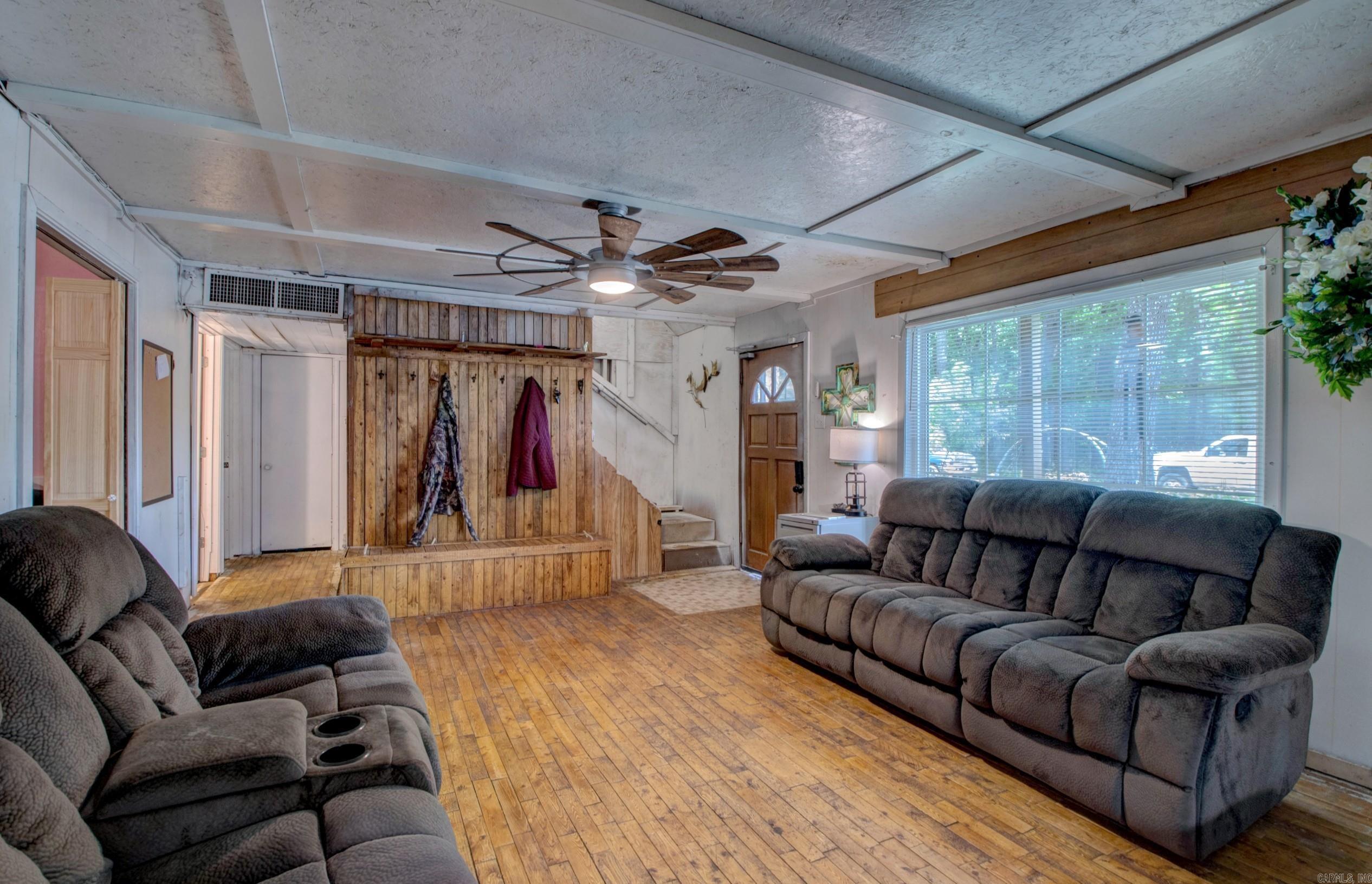 6900 Cherokee Ln  White Hall, AR