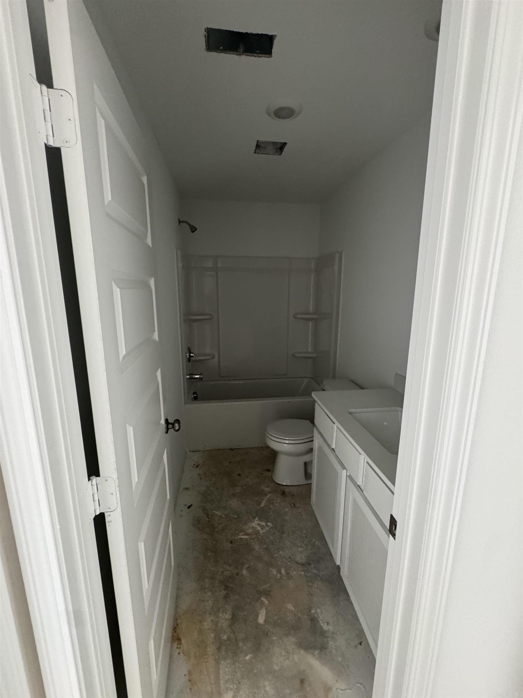 1612 Rambling Brook Drive Benton, AR 72015