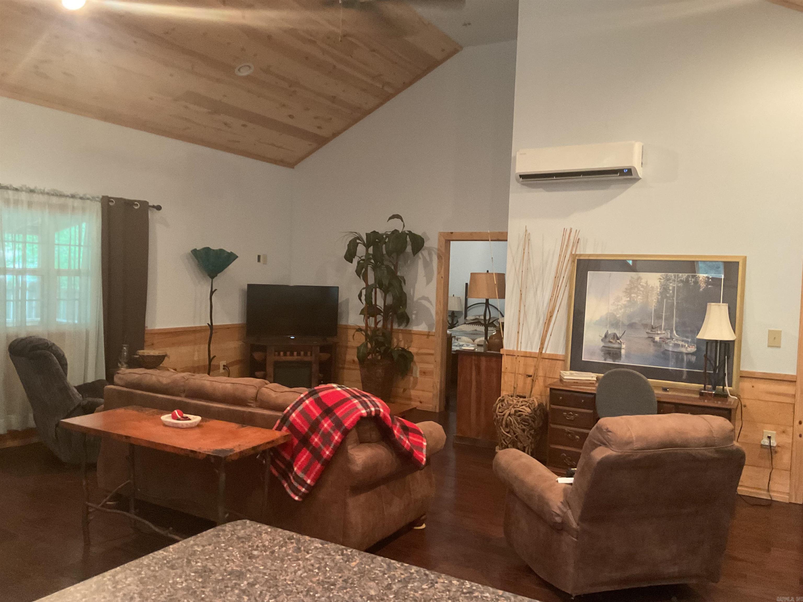 74 Circle Acres  Edgemont, AR