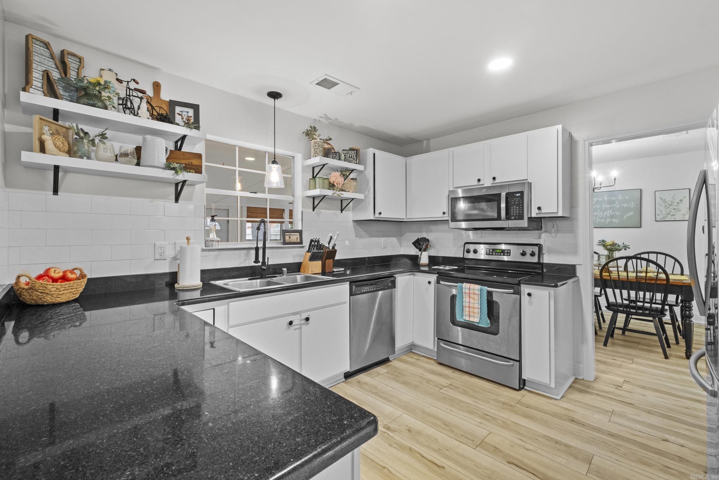 1505 Hawkwood  Sherwood, AR