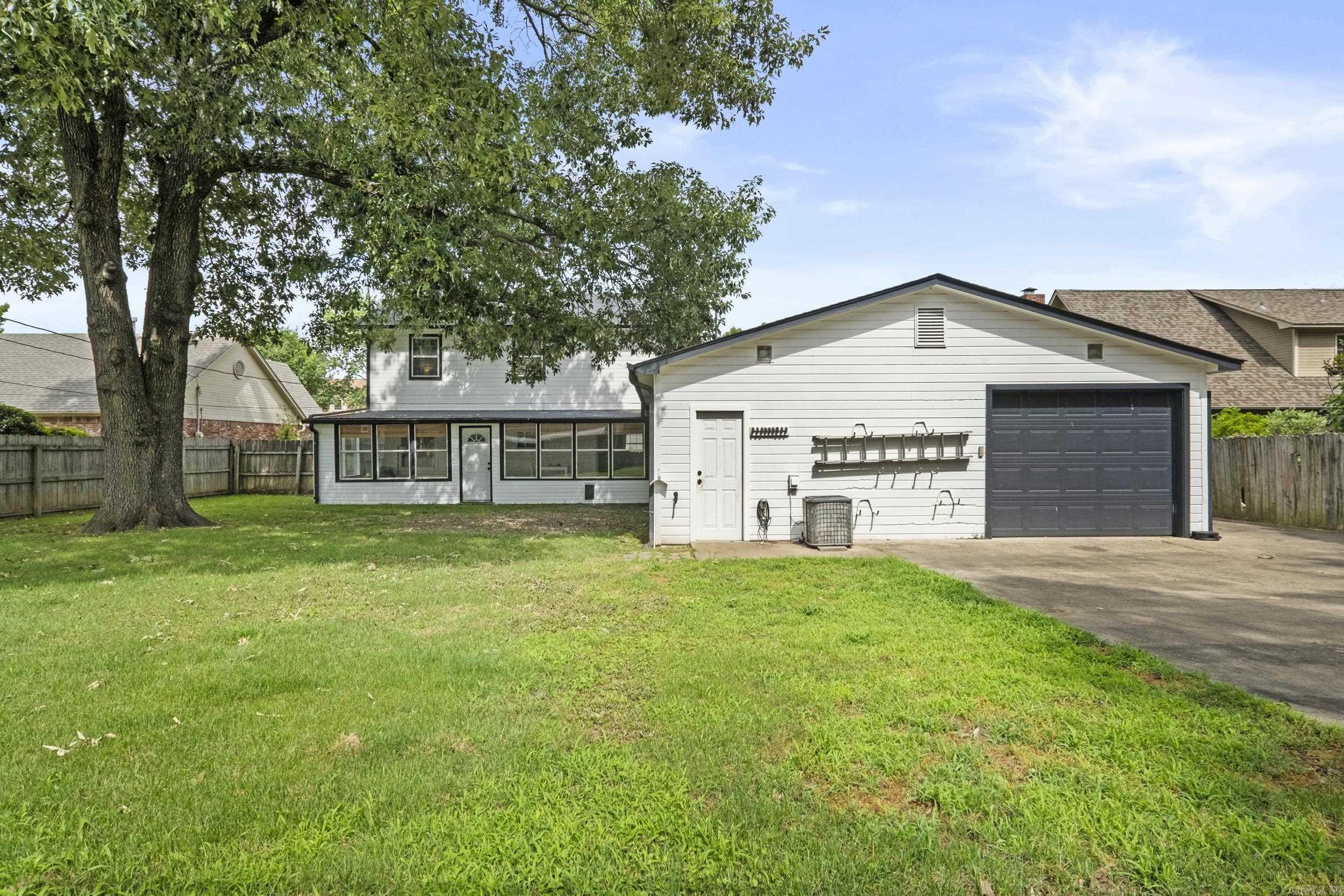 1505 Hawkwood  Sherwood, AR