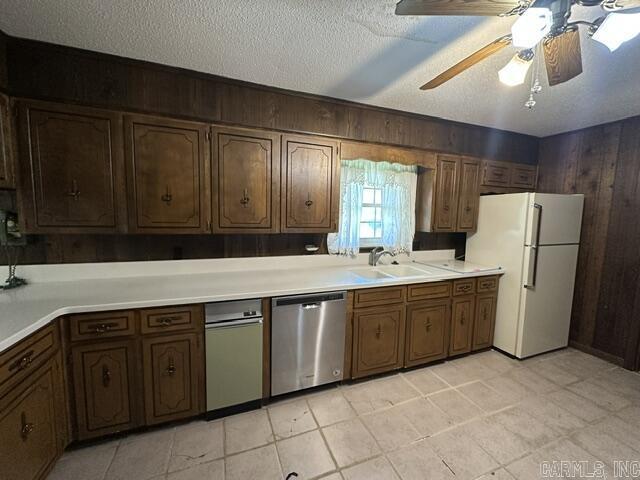 2664 W Hwy 236  Lonoke, AR