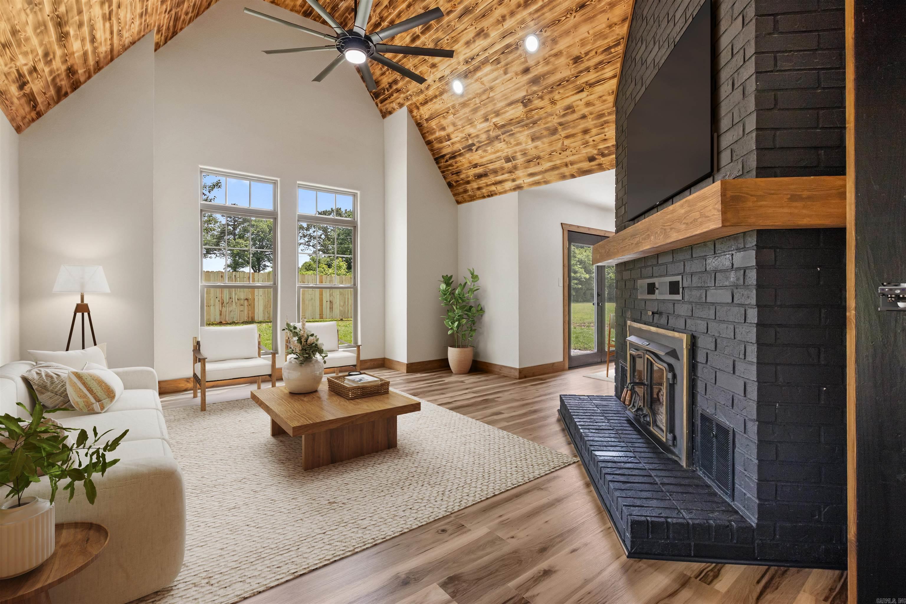 162 Oak Grove  Austin, AR