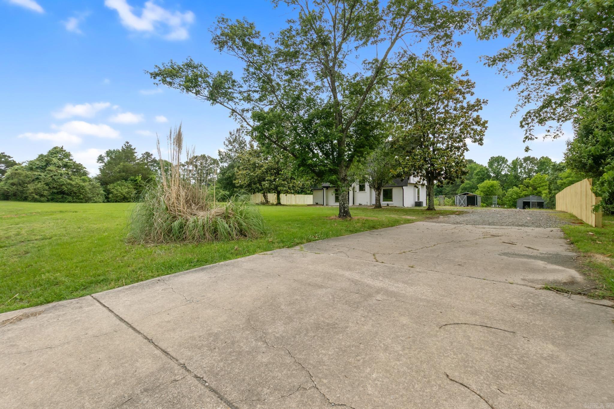162 Oak Grove  Austin, AR