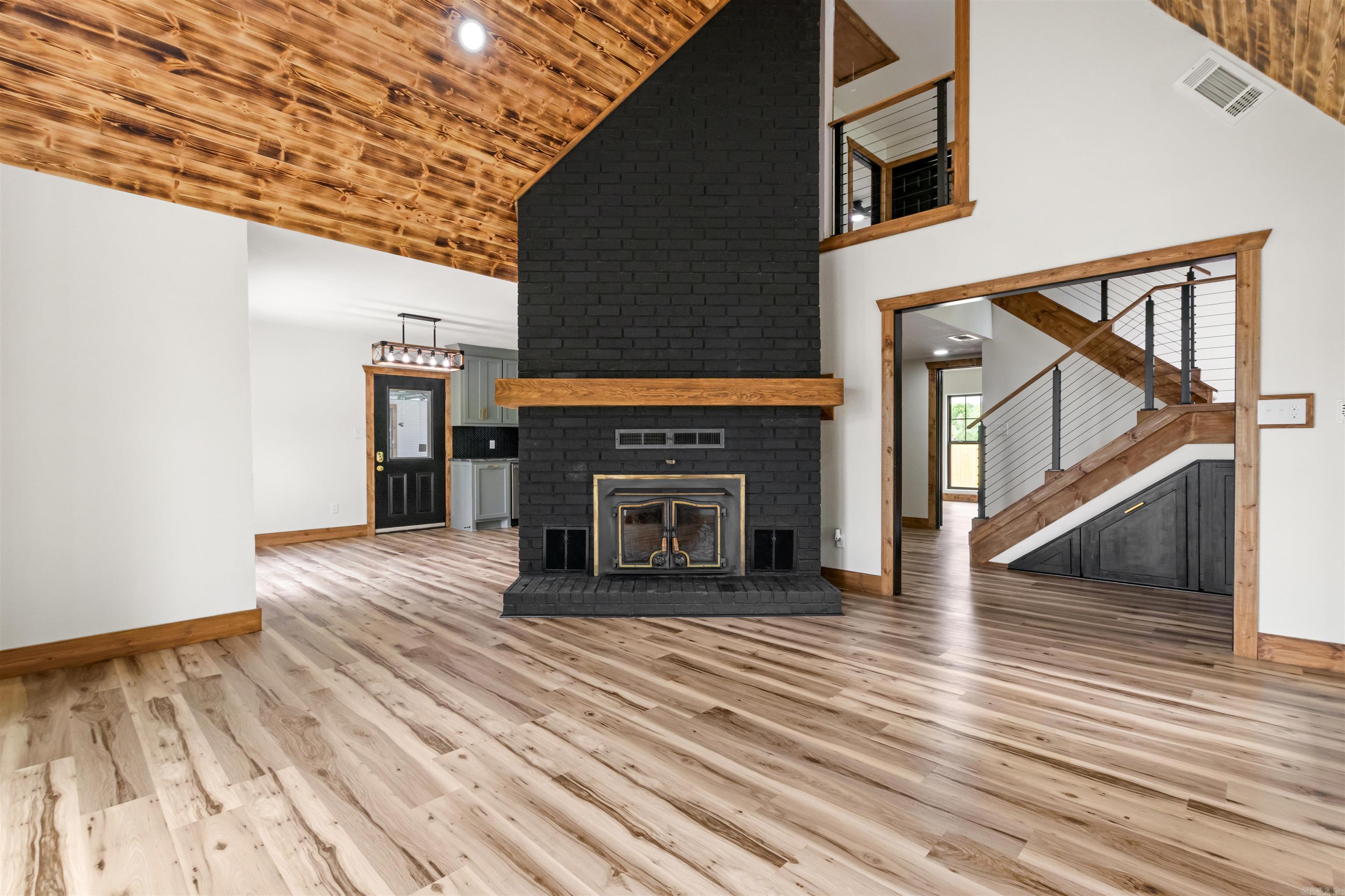 162 Oak Grove  Austin, AR