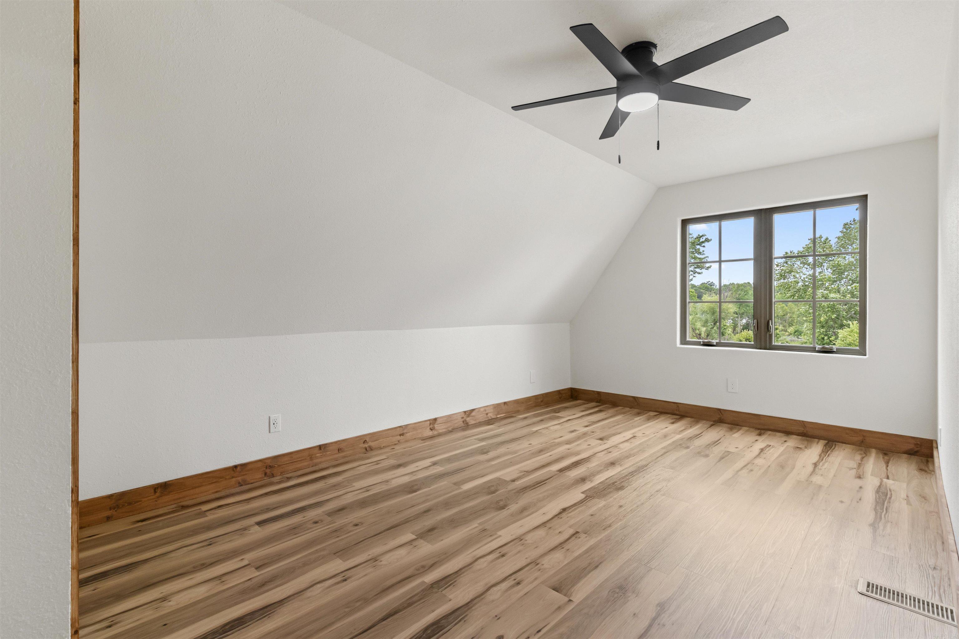 162 Oak Grove  Austin, AR
