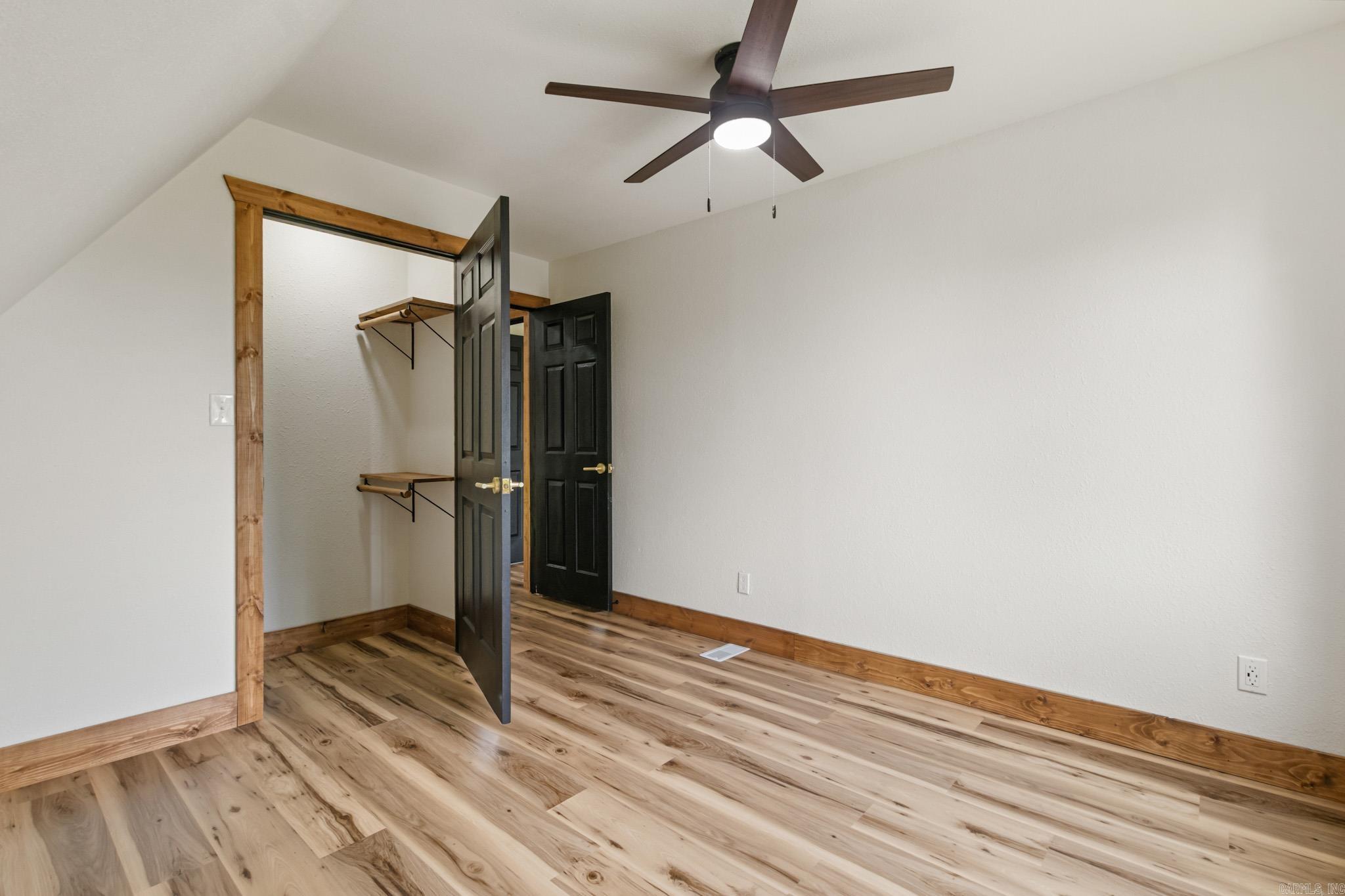 162 Oak Grove  Austin, AR