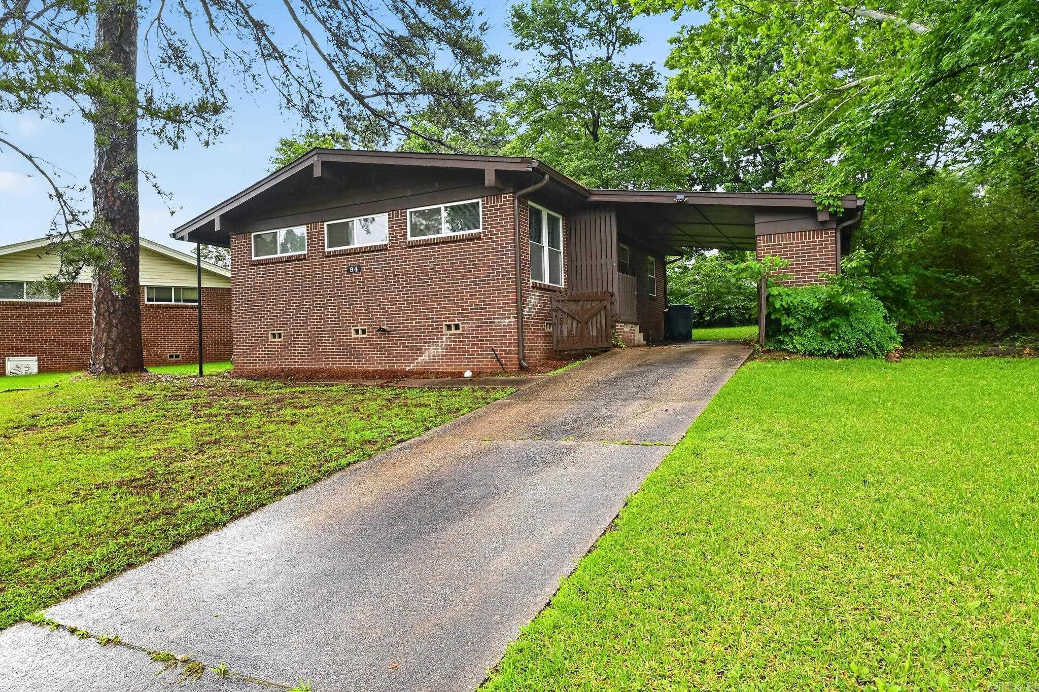 94  Broadmoor  Little Rock, AR