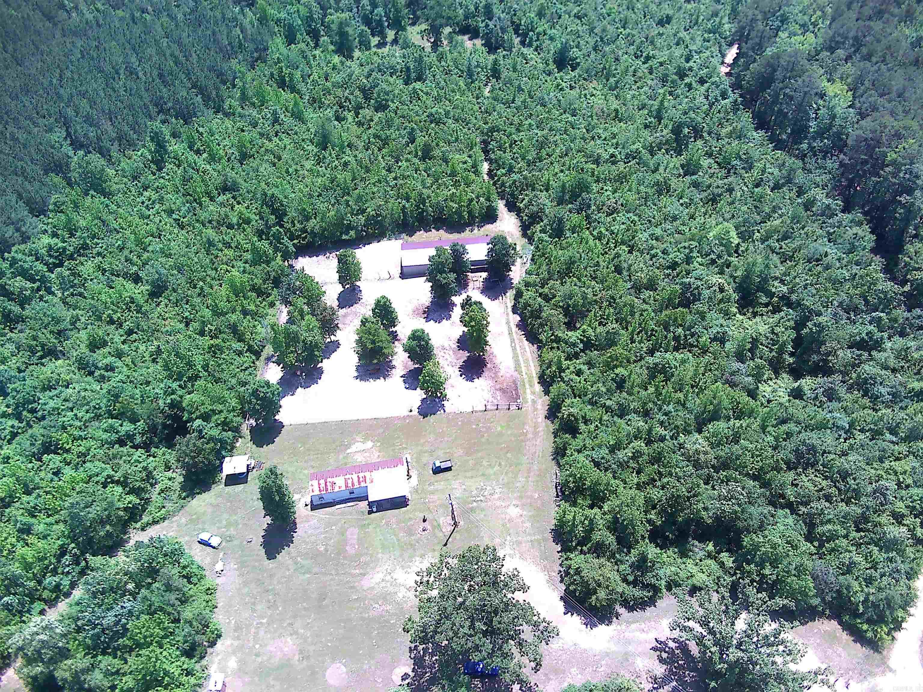 1417 Skyline Dr  Amity, AR