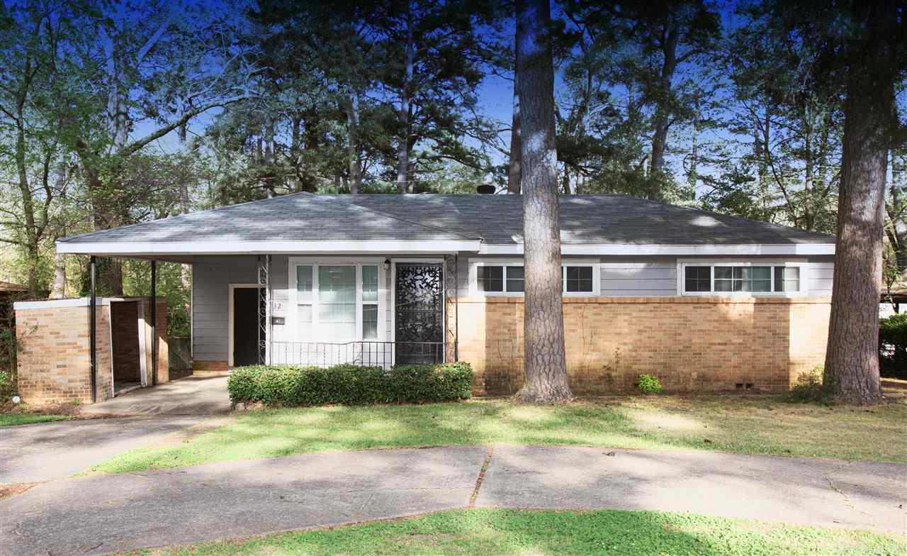 32 Barbara  Little Rock, AR