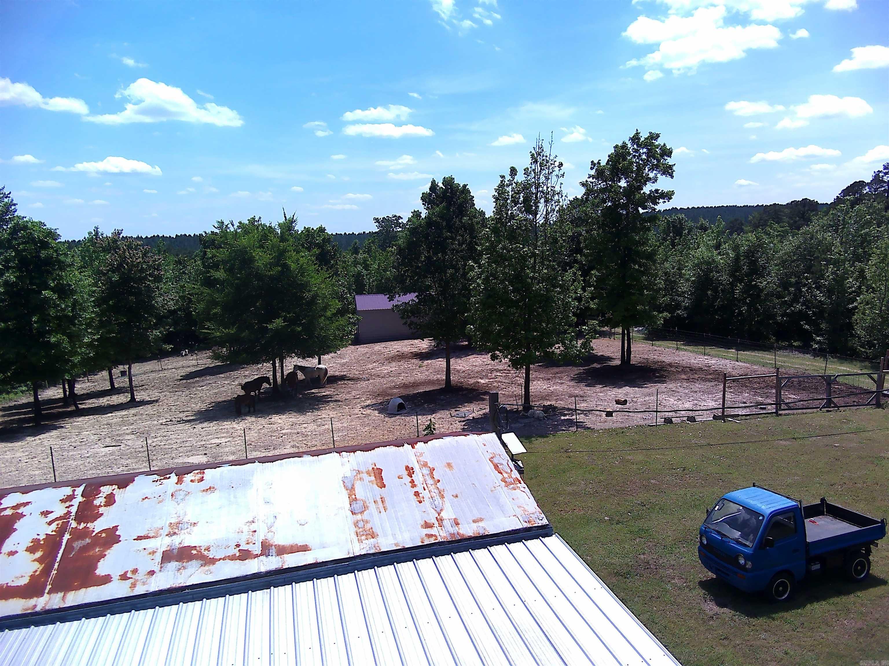 1417 Skyline Dr  Amity, AR