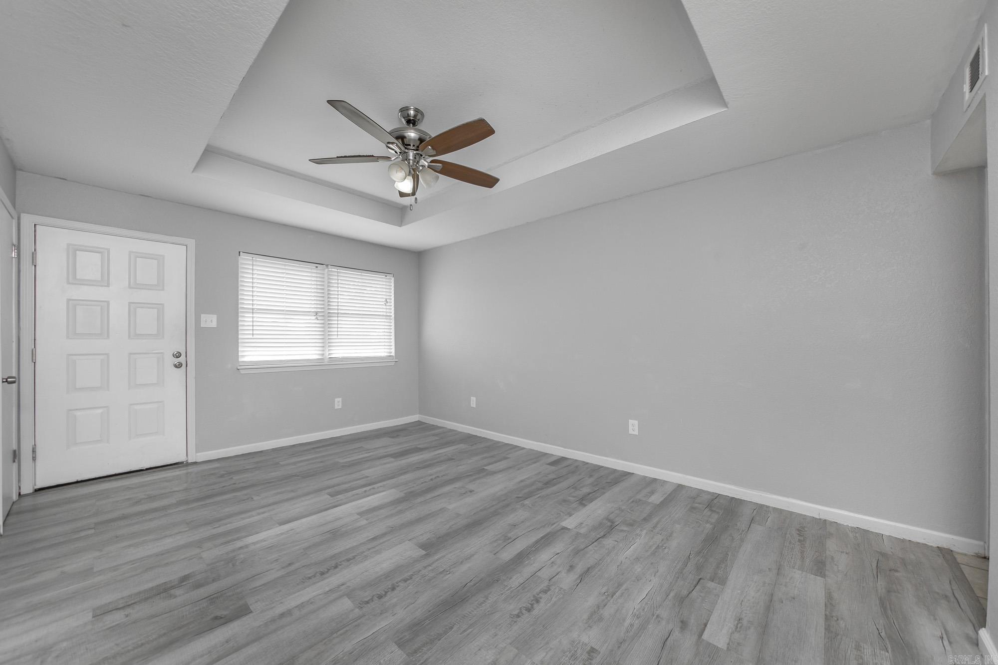 219 S Center  Conway, AR